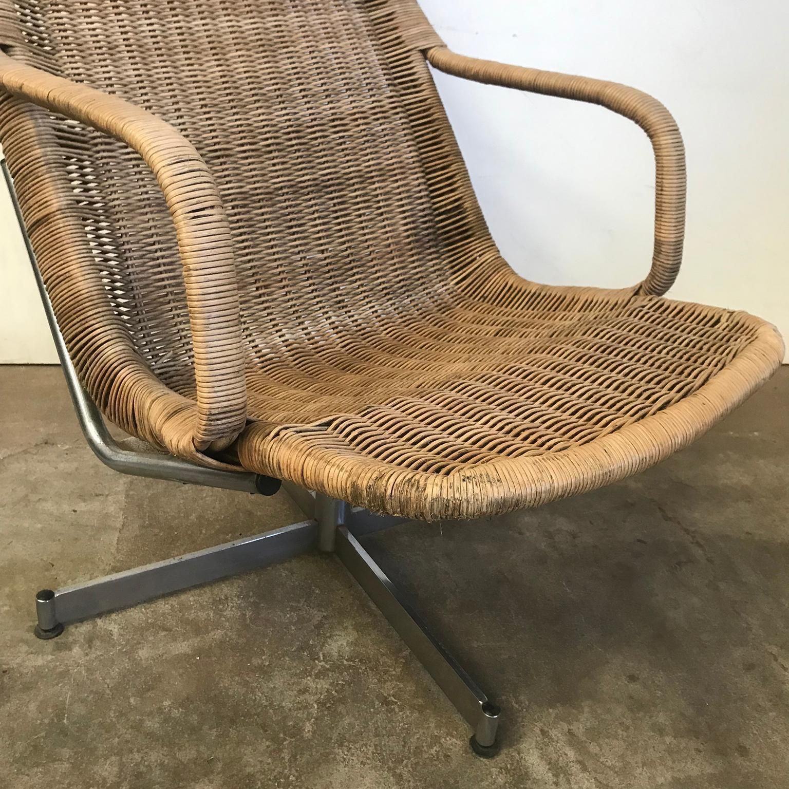 photo for sale 1961 Dirk Van Sliedregt, Rare 514 Original Wicker Lounge Chair With Chrome Base