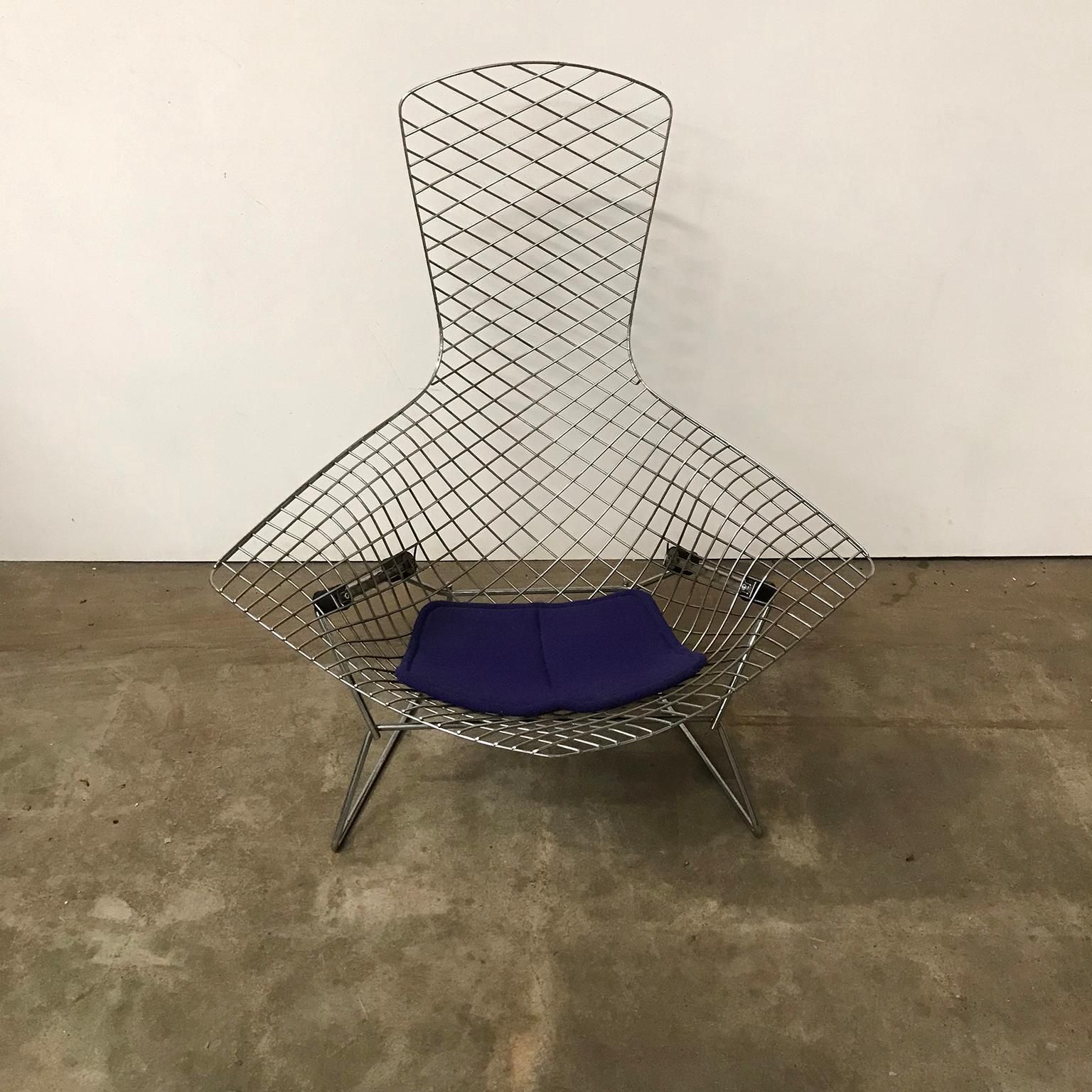 Harry Bertoia, Knoll International Large Chrome Bird Chair, Purple Cushion, 1952 photo for sale