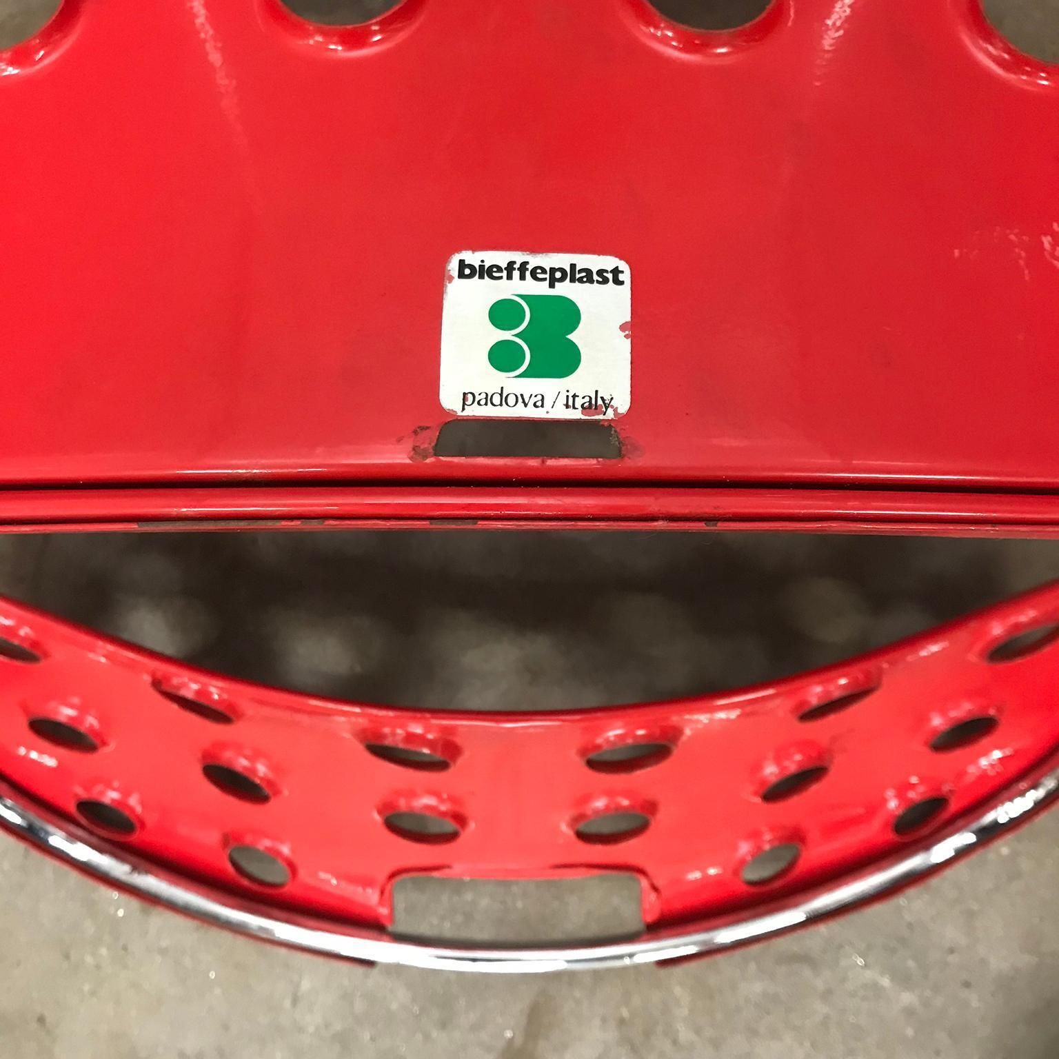 photo vinterior 1971, Rodney Kinsman, For Bieffeplast, 2 Rare Red Omstak Stacking Chairs