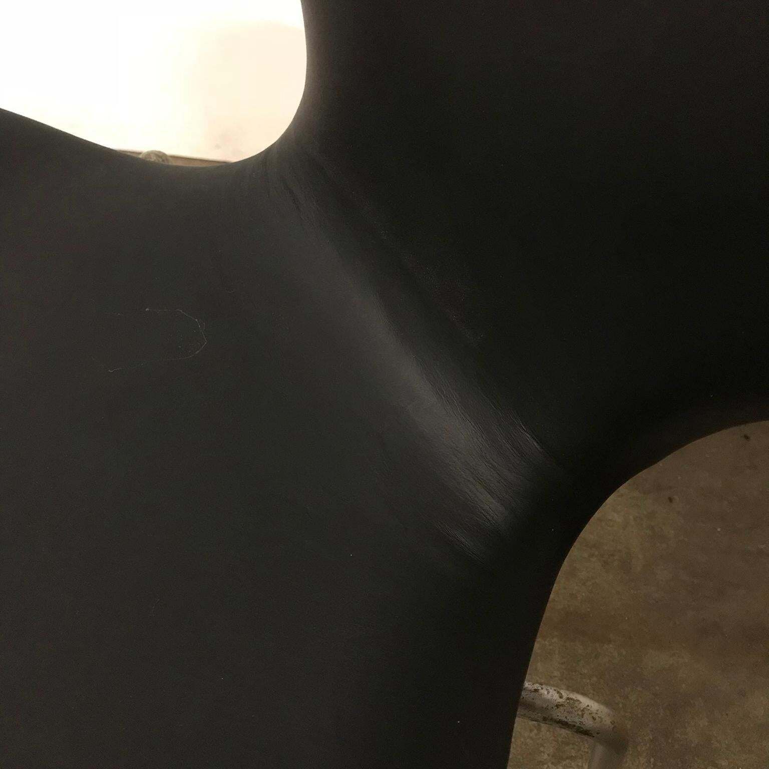 1955, Arne Jacobsen, Early Vintage Black Faux Leather 3107 Butterfly Chair photo vintage