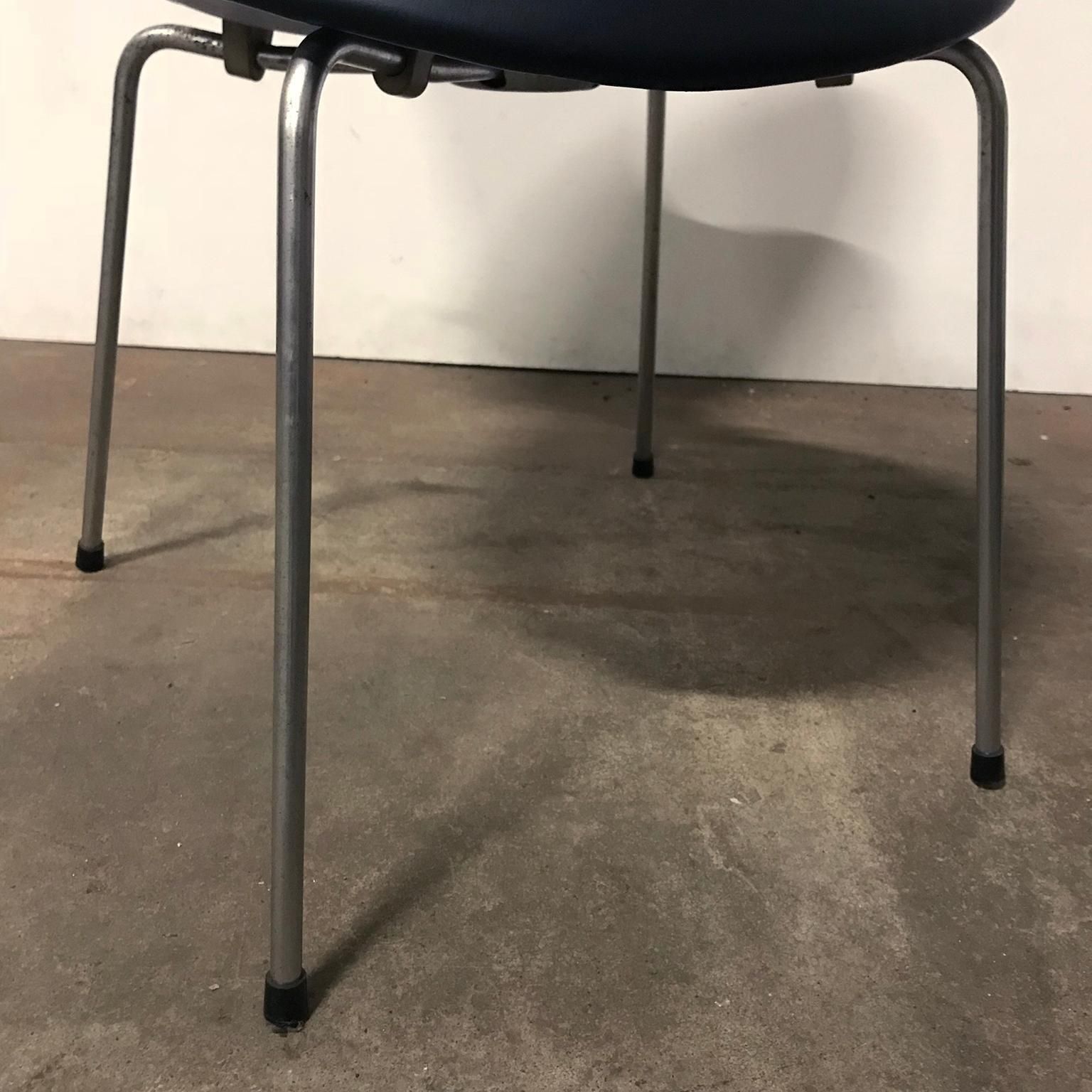Furniture 1955, Arne Jacobsen, Early Vintage Black Faux Leather 3107 Butterfly Chair photo