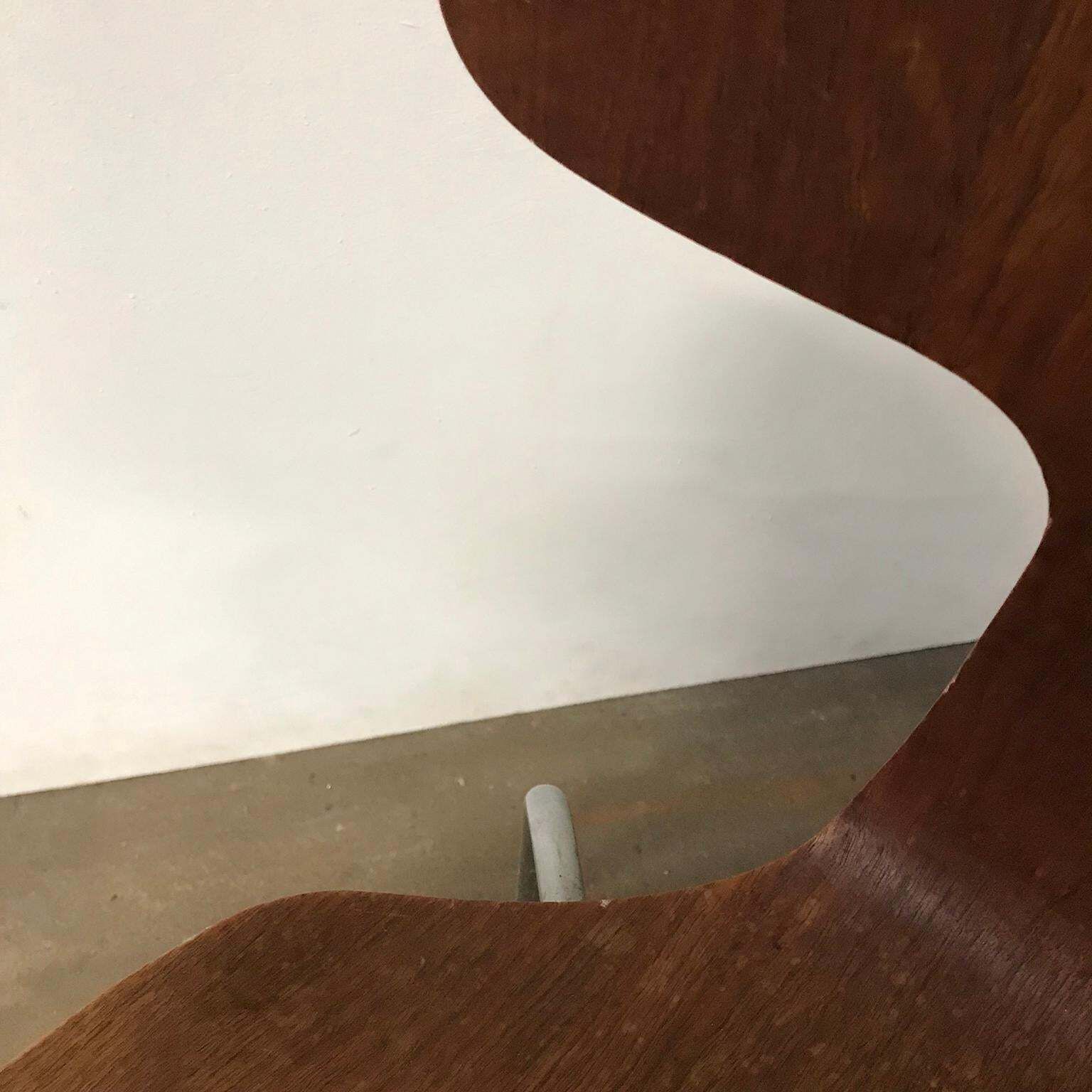 photo furniture 1955, Arne Jacobsen For Fritz Hansen, Original, Rare, Chair 3103 With Grey Base