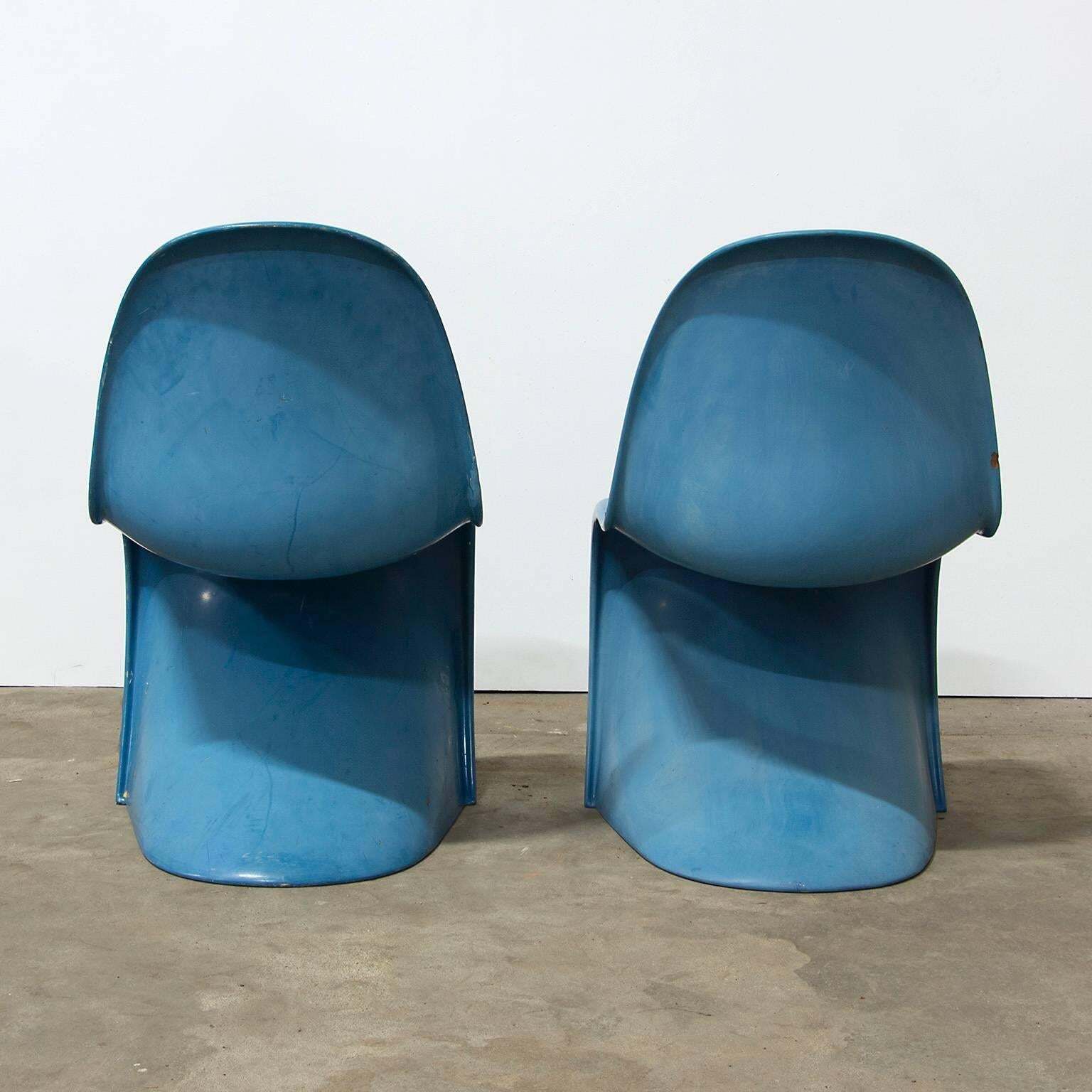 1965, Verner Panton, Two Stacking Chair 1st Herman Miller Edition, In Blue photo Furniture
