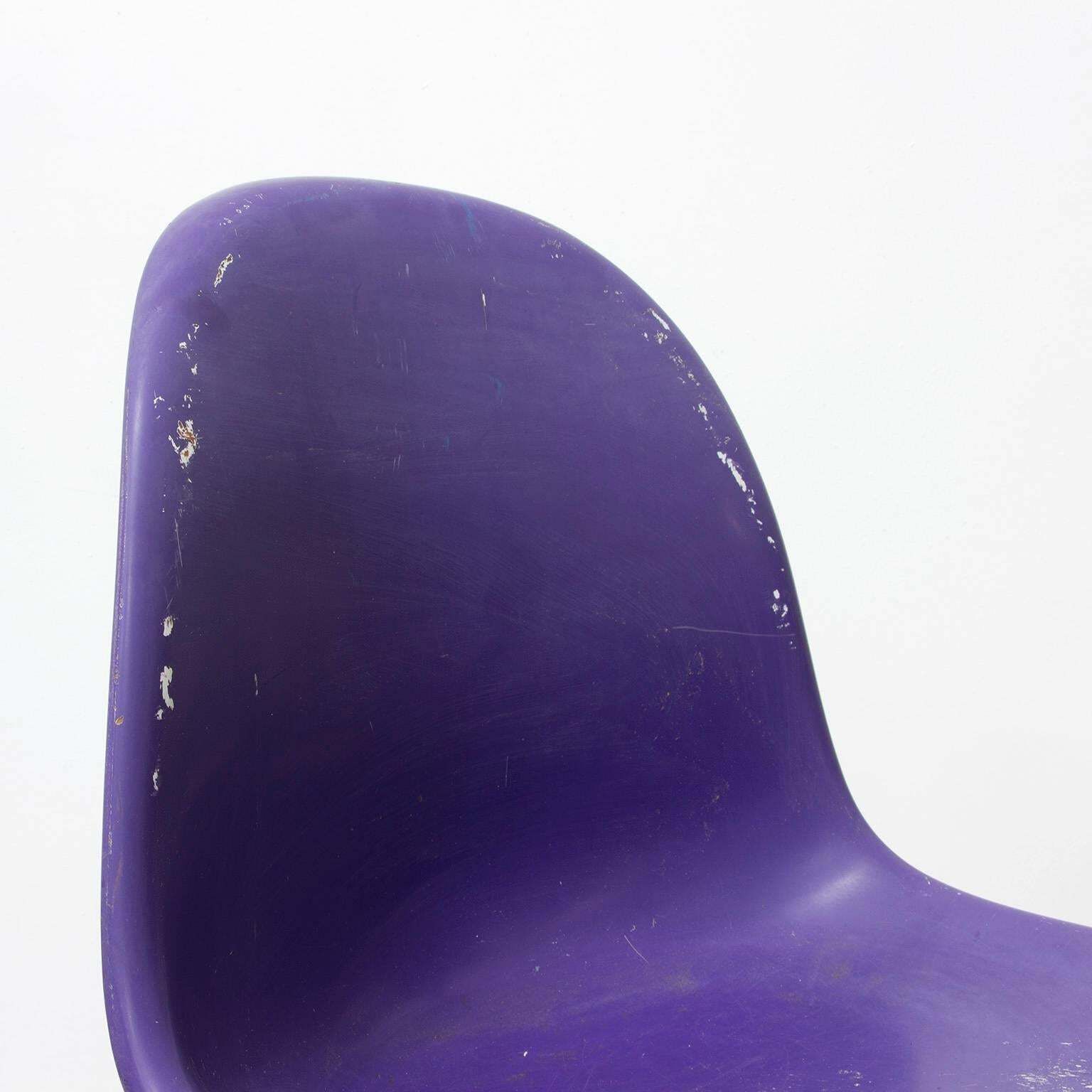 photo furniture 1965, Verner Panton, Rare Purple Stacking Chair 1st Herman Miller Edition