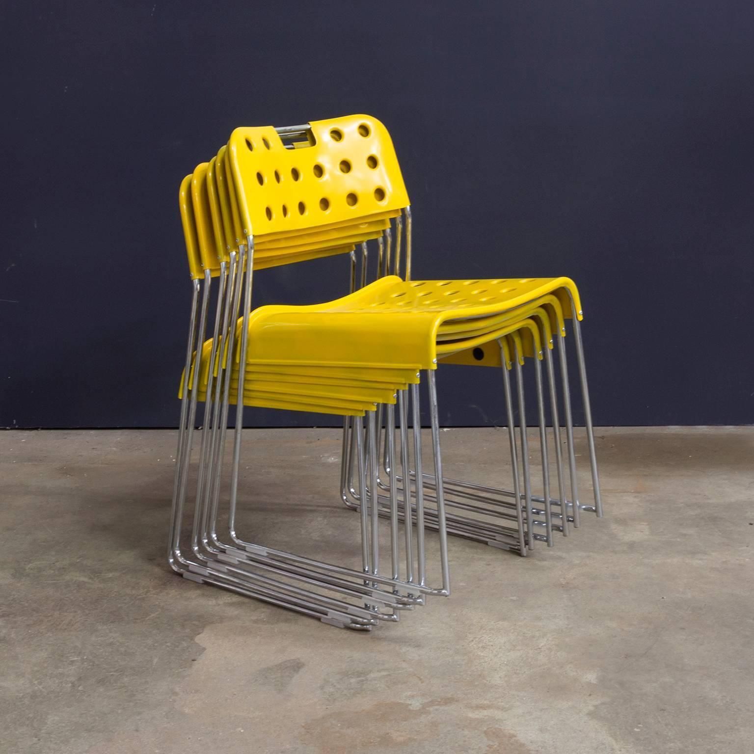 photo furniture 1971, Rodney Kinsman, Set Of Rare Yellow Omstak Stacking Chairs