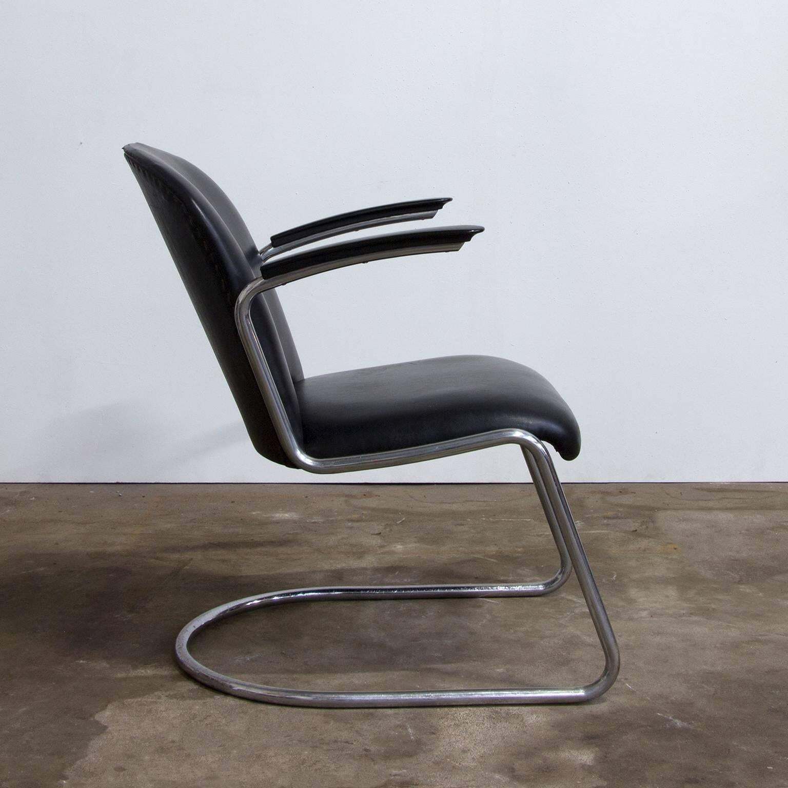 1935, W.H. Gispen, By Gispen Culemborg, 413 Easy Chair In Original Black Vinyl photo furniture
