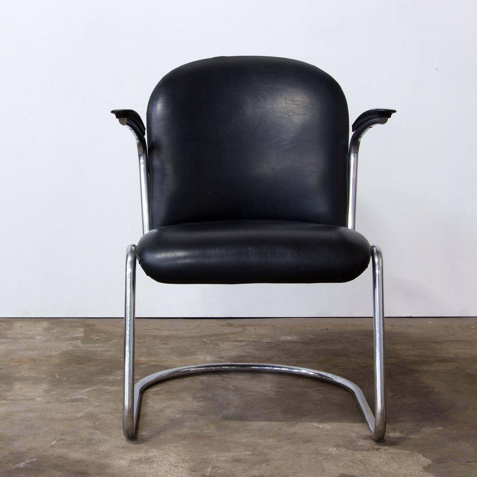 1935, W.H. Gispen, By Gispen Culemborg, 413 Easy Chair In Original Black Vinyl photo 1578.0
