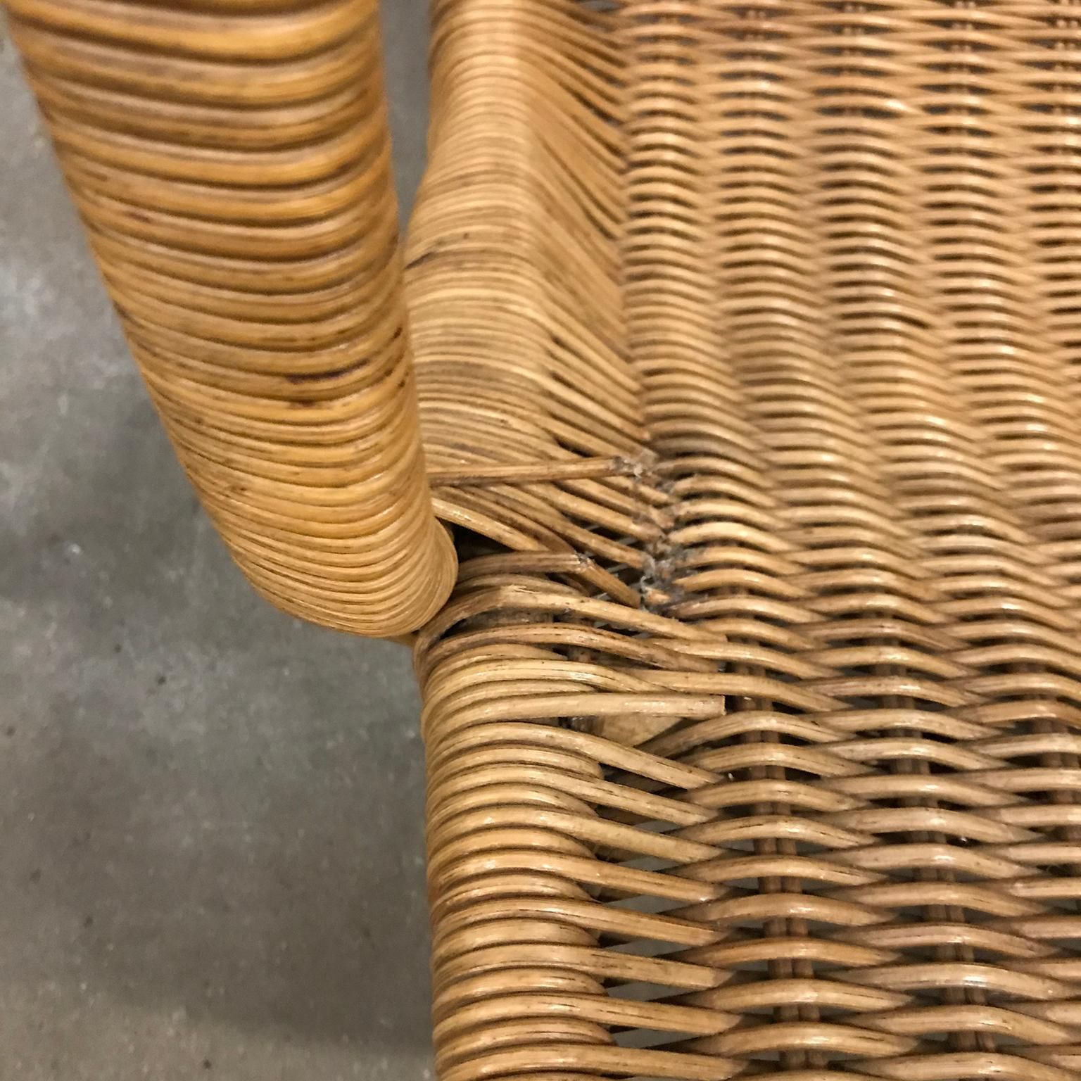 photo vintage 1961 Dirk Van Sliedregt, Rare 514 Original Wicker Lounge Chair With Chrome Base