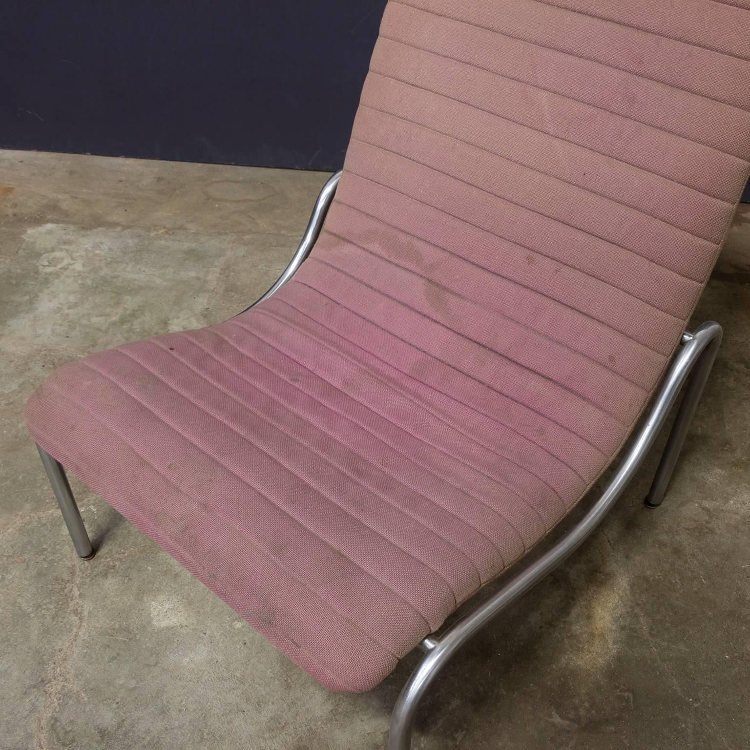 1968, Kho Liang Ie For Stabin Holland, Rare Pink Fabric 704 High Lounge Chair photo vinterior