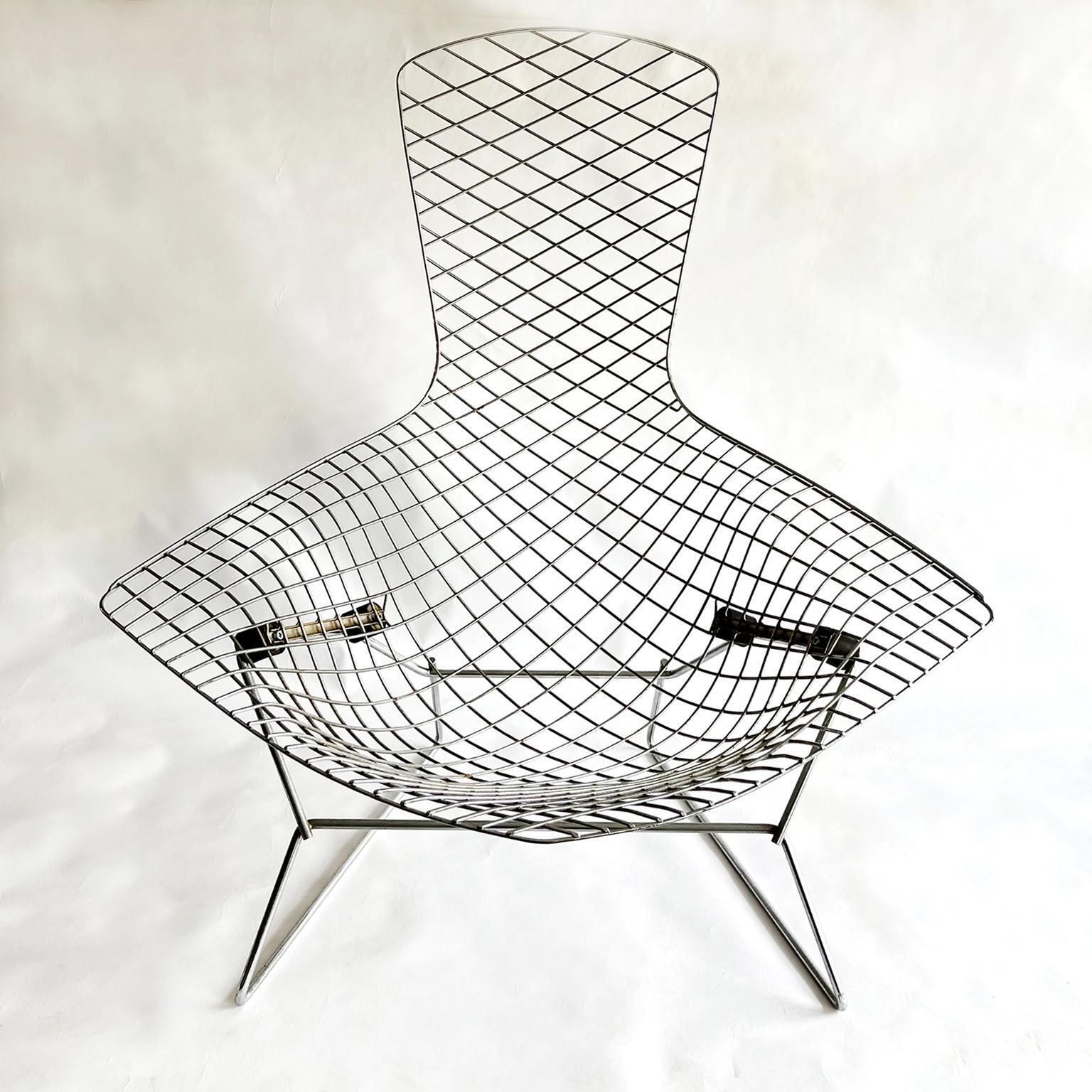 Chrome Bird Chair By Harry Bertoia For Knoll International, 1952 photo vinterior
