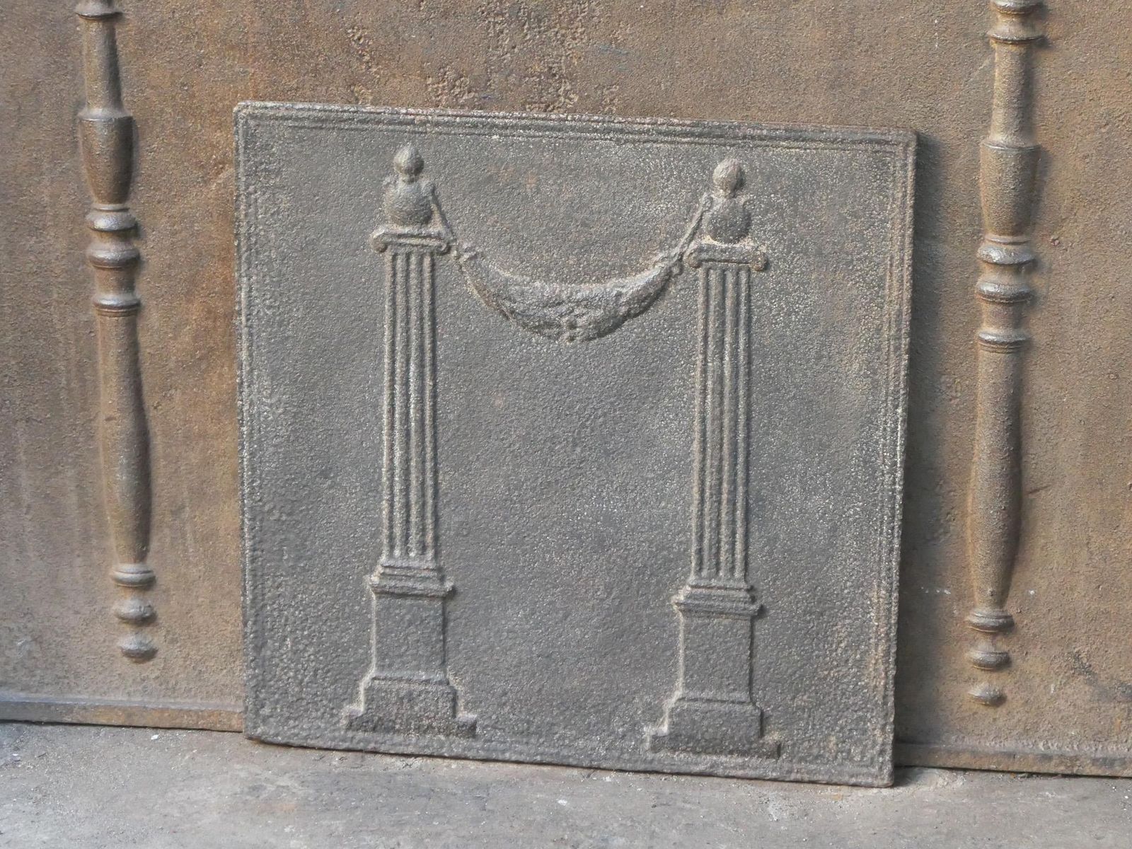 Antique French 'Pillars Of Freedom' Fireback / Backsplash, 18th   19th C. photo vinterior
