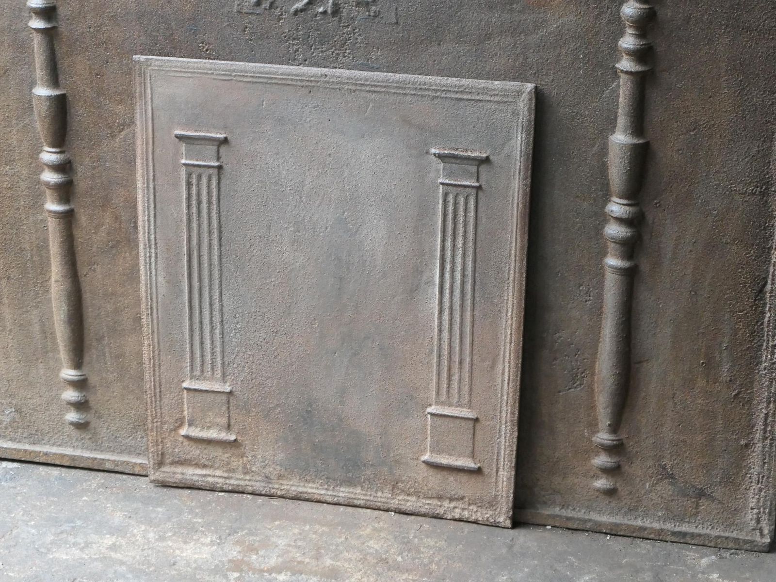 photo furniture Antique French 'Pillars Of Freedom' Fireback / Backsplash, 18th   19th C.
