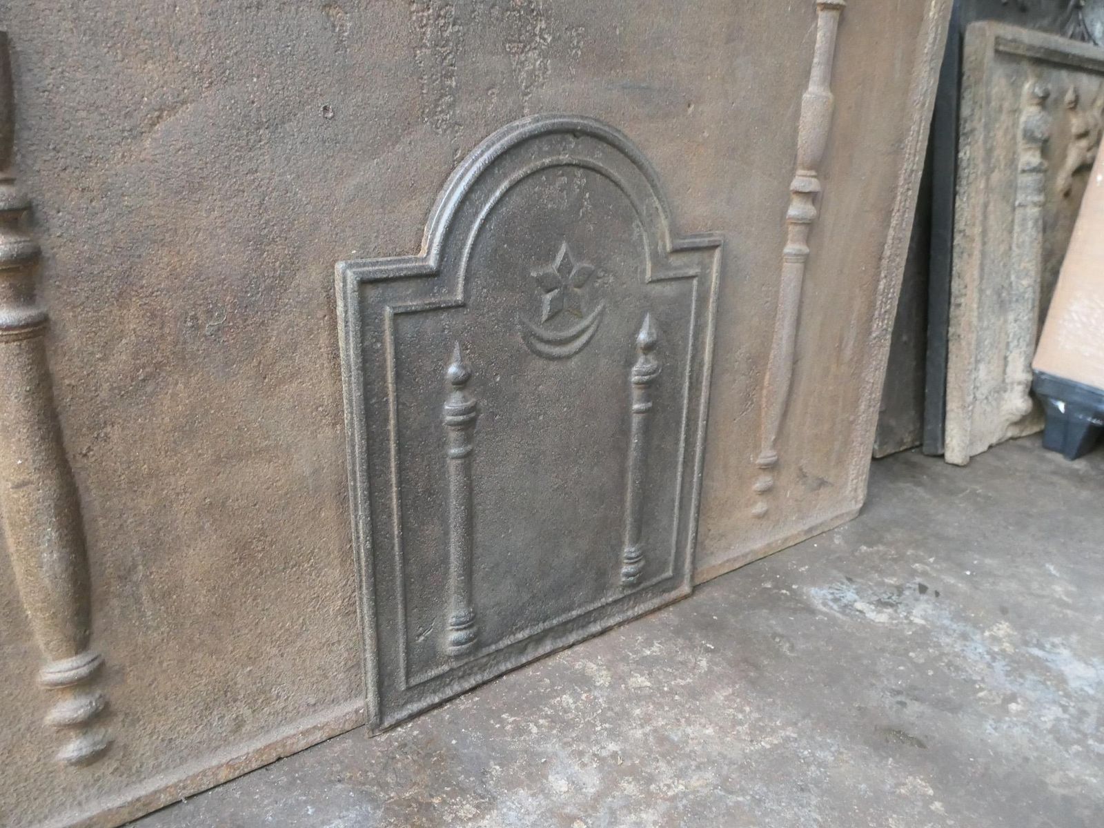 Home Fixtures Antique French 'Pillars Of Freedom' Fireback / Backsplash, 18th   19th C. photo