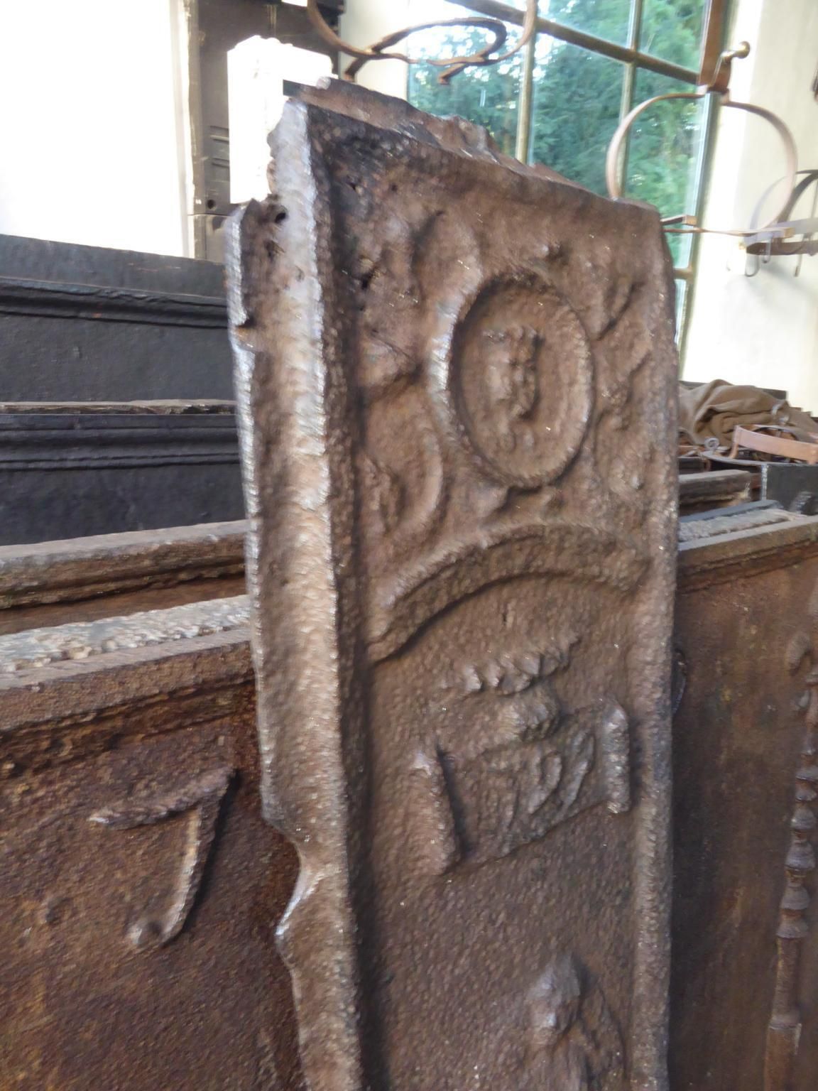 photo furniture 16th Century German Gothic Fireback / Backsplash