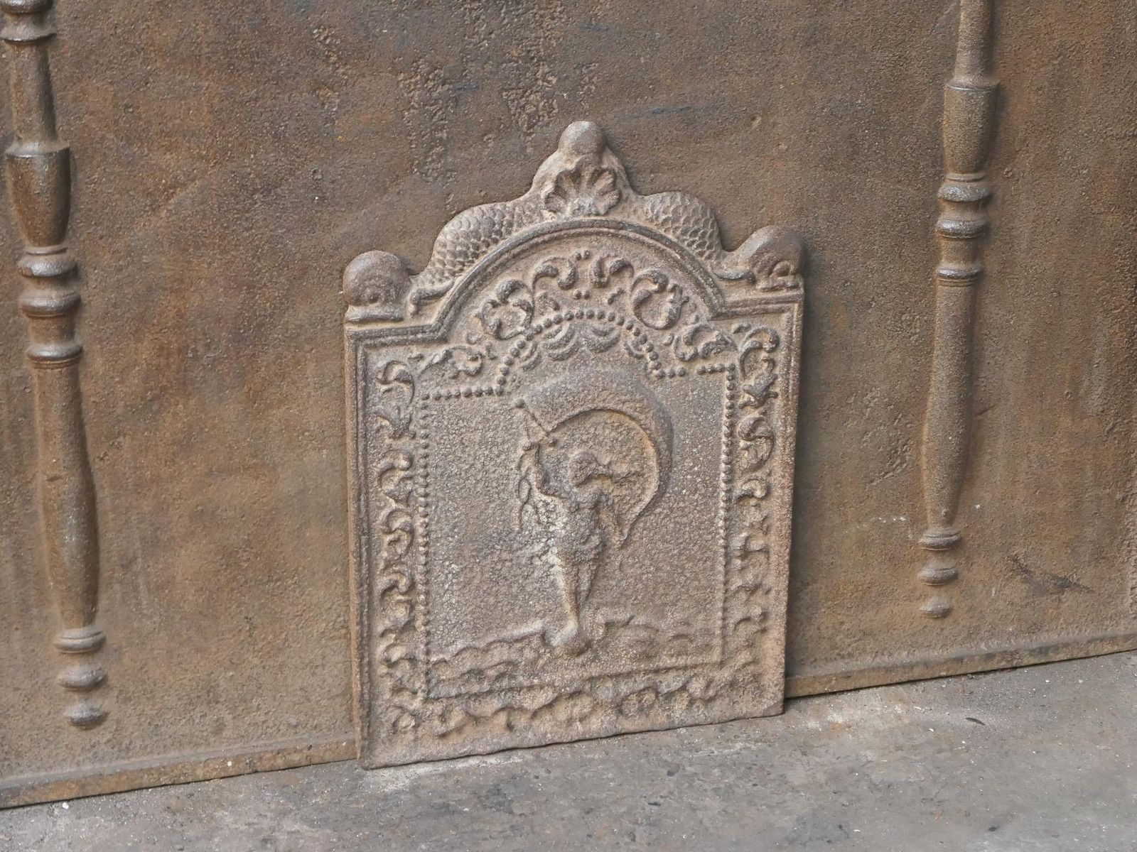 17th 18th Century Dutch Fortuna Fireback photo vinterior
