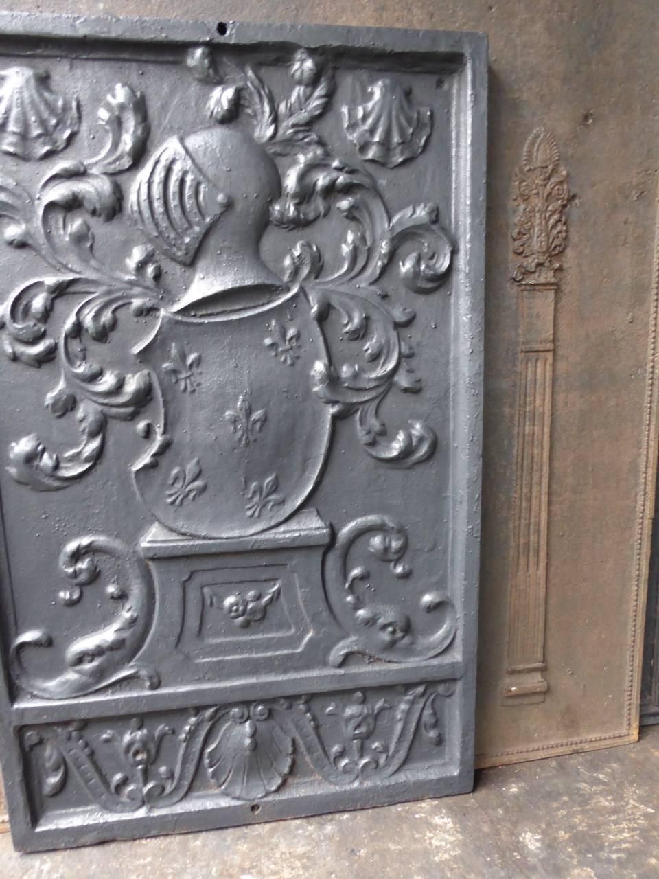 French 'Coat Of Arms' Fireback / Backsplash photo vinterior