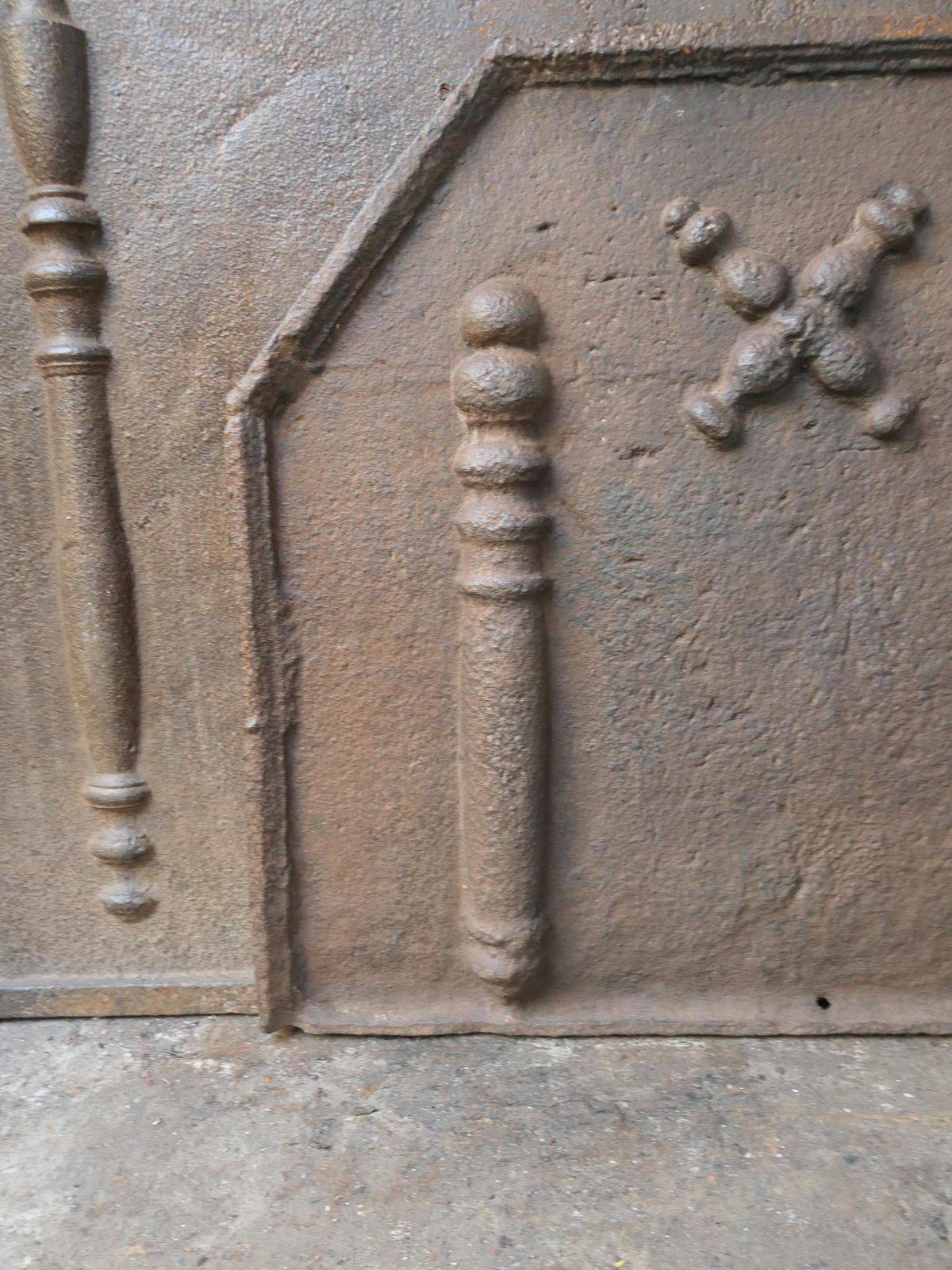 photo for sale 17th 18th C. Louis XIV 'Pillars With Saint Andrew's Cross' Fireback / Backsplash
