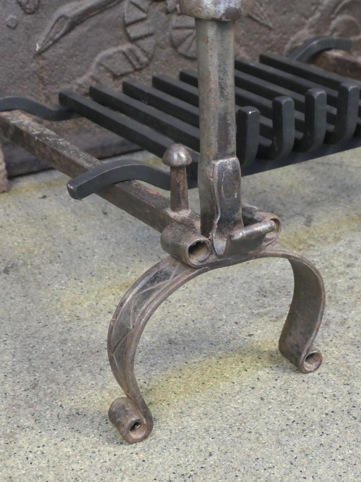 French Louis XV Period Fireplace Grate Or Fire Basket, 18th Century photo vinterior