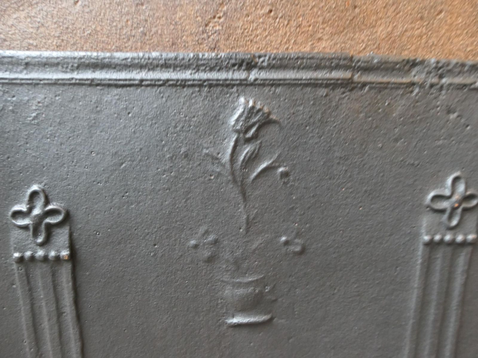 Neoclassical French 'Flower Basket' Fireback / Backsplash, 18th 19th Century photo vinterior