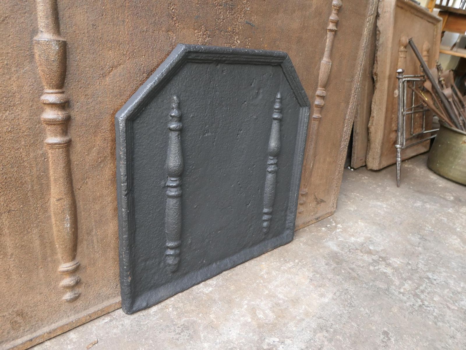 photo furniture Antique French Louis XIV 'Pillars Of Hercules' Fireback / Backsplash