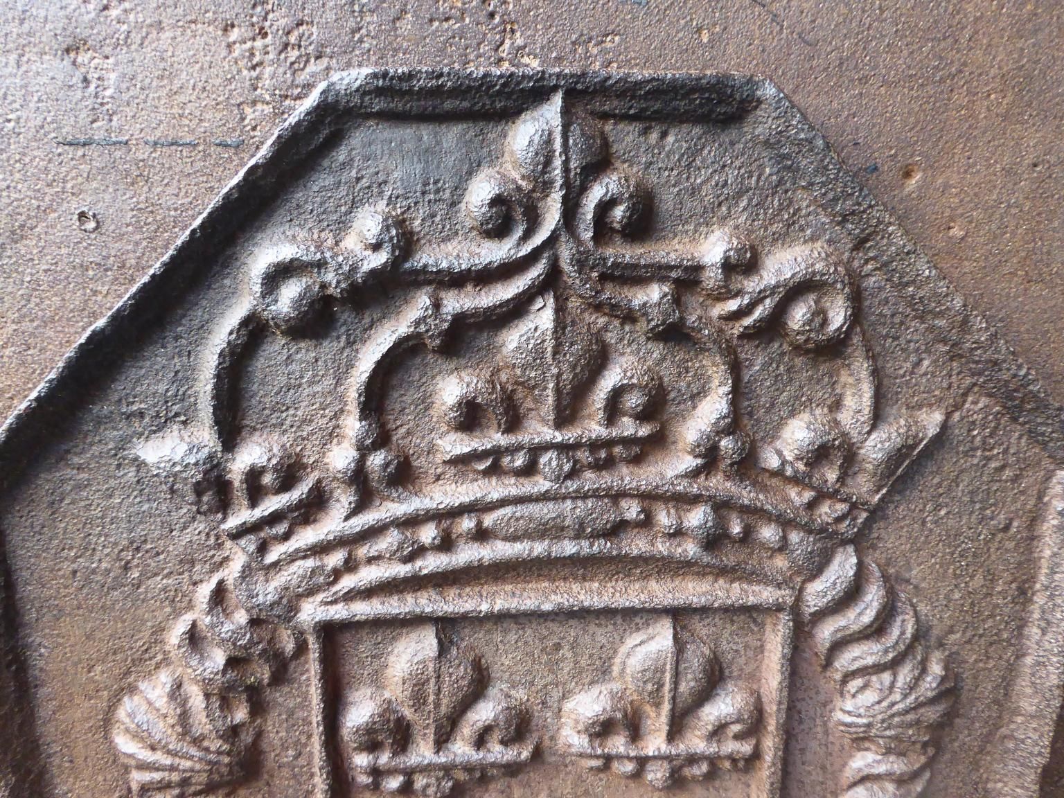 18th Century French Louis XIV Fireback / Backsplash With The Arms Of France photo Home Fixtures