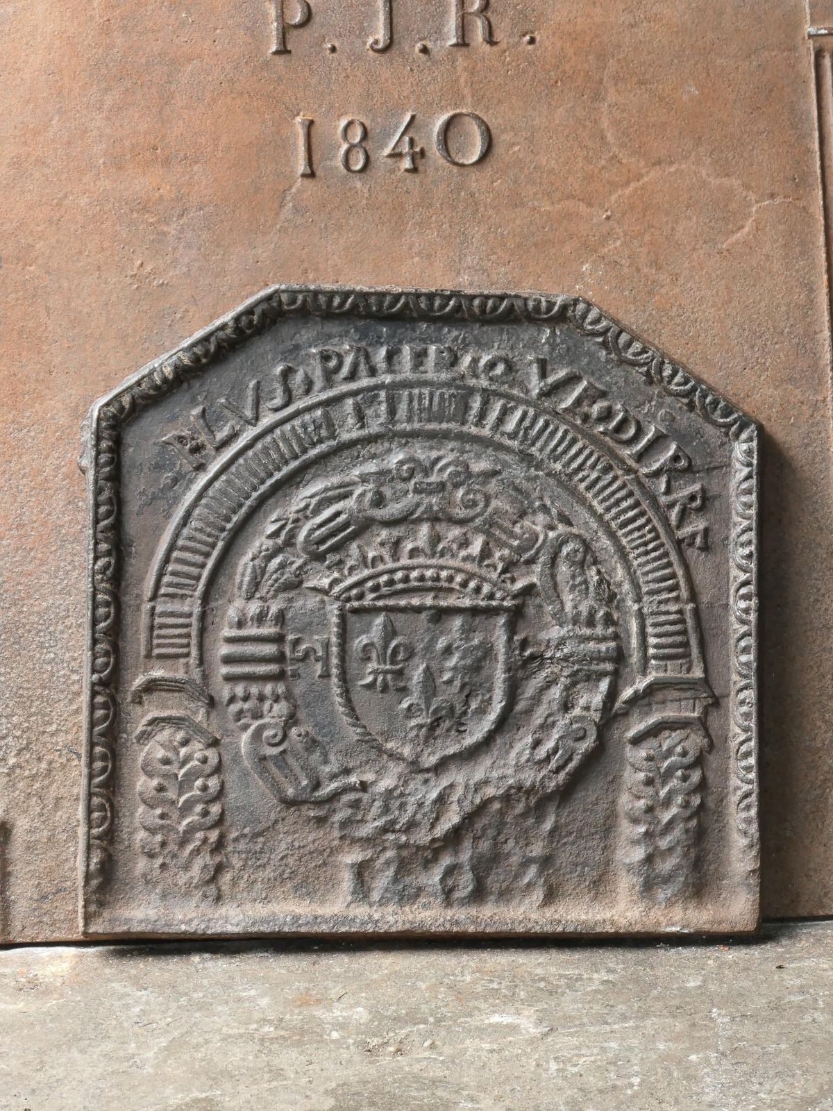 17th Century French Louis XIV 'Arms Of France' Fireback / Backsplash photo for sale