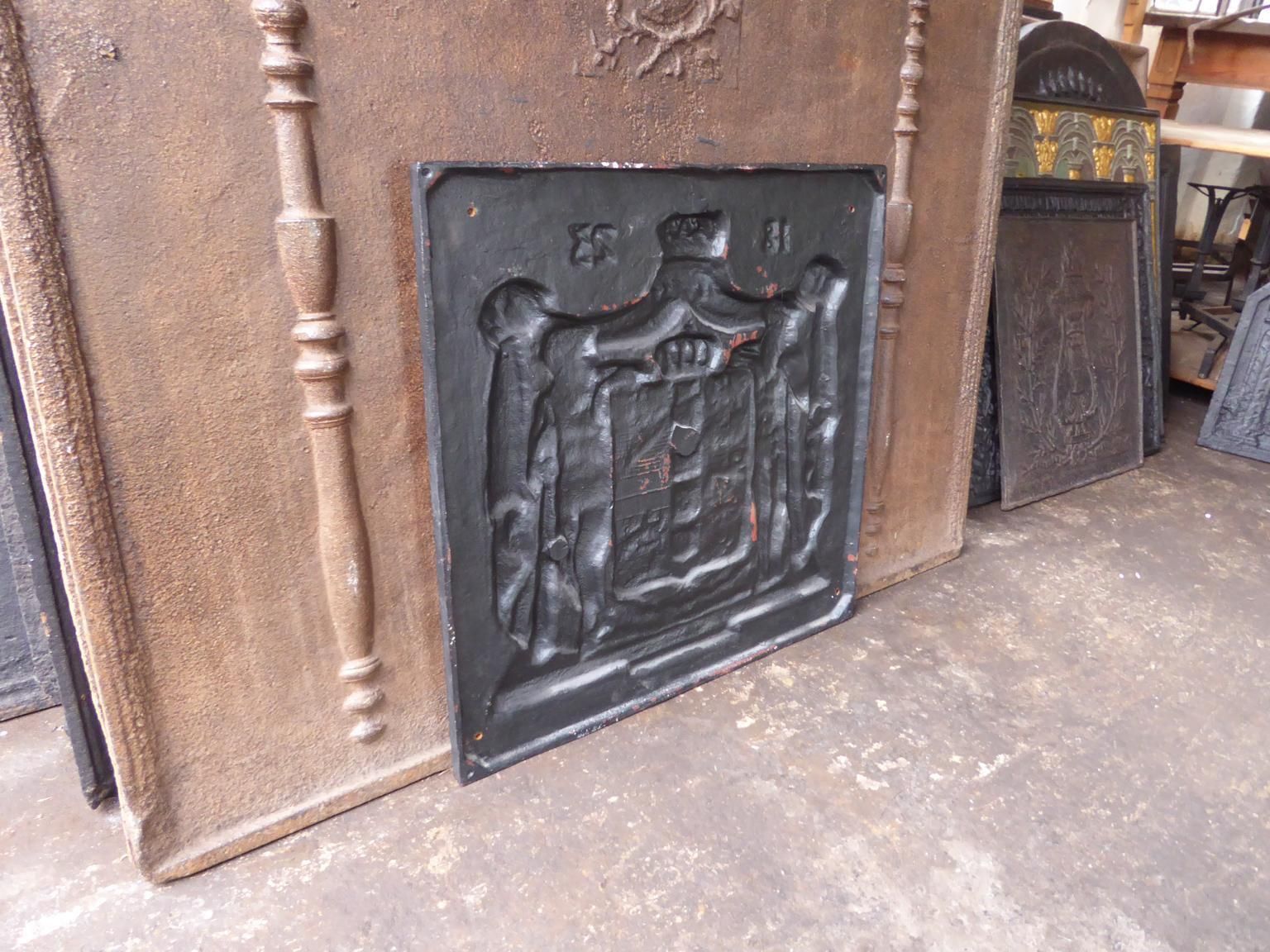 661.0 German Neoclassical Style Coat Of Arms Fireback / Backsplash photo