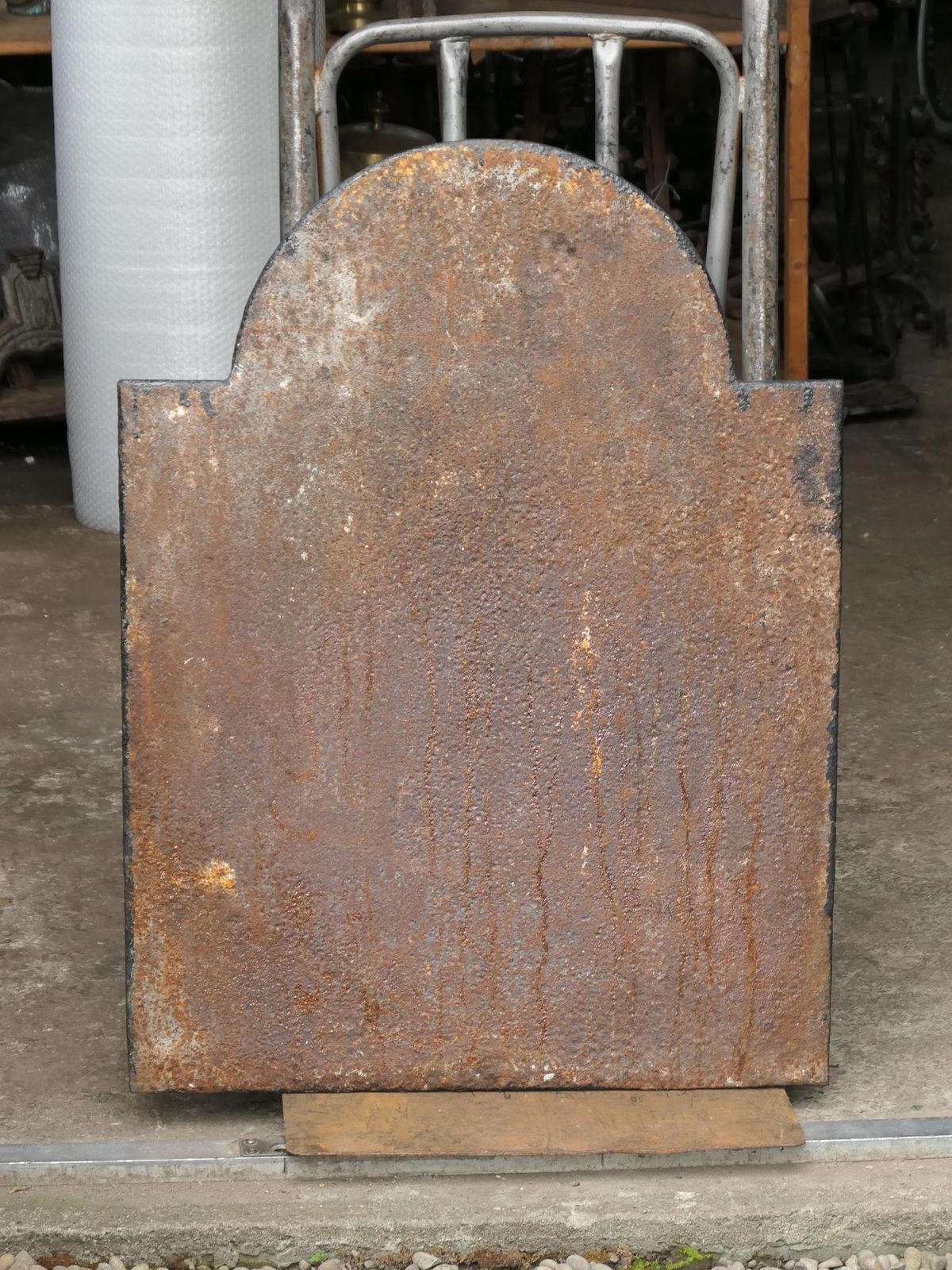 Home Fixtures Antique French Neoclassical Fireback / Backsplash, 18th 19th Century photo