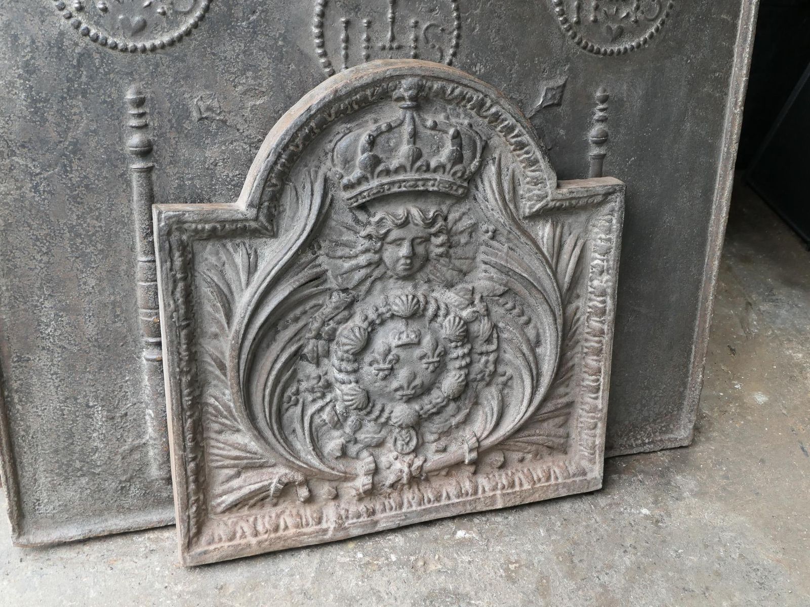 French Louis XIV Style 'Arms Of France' Fireback / Backsplash photo Home Fixtures