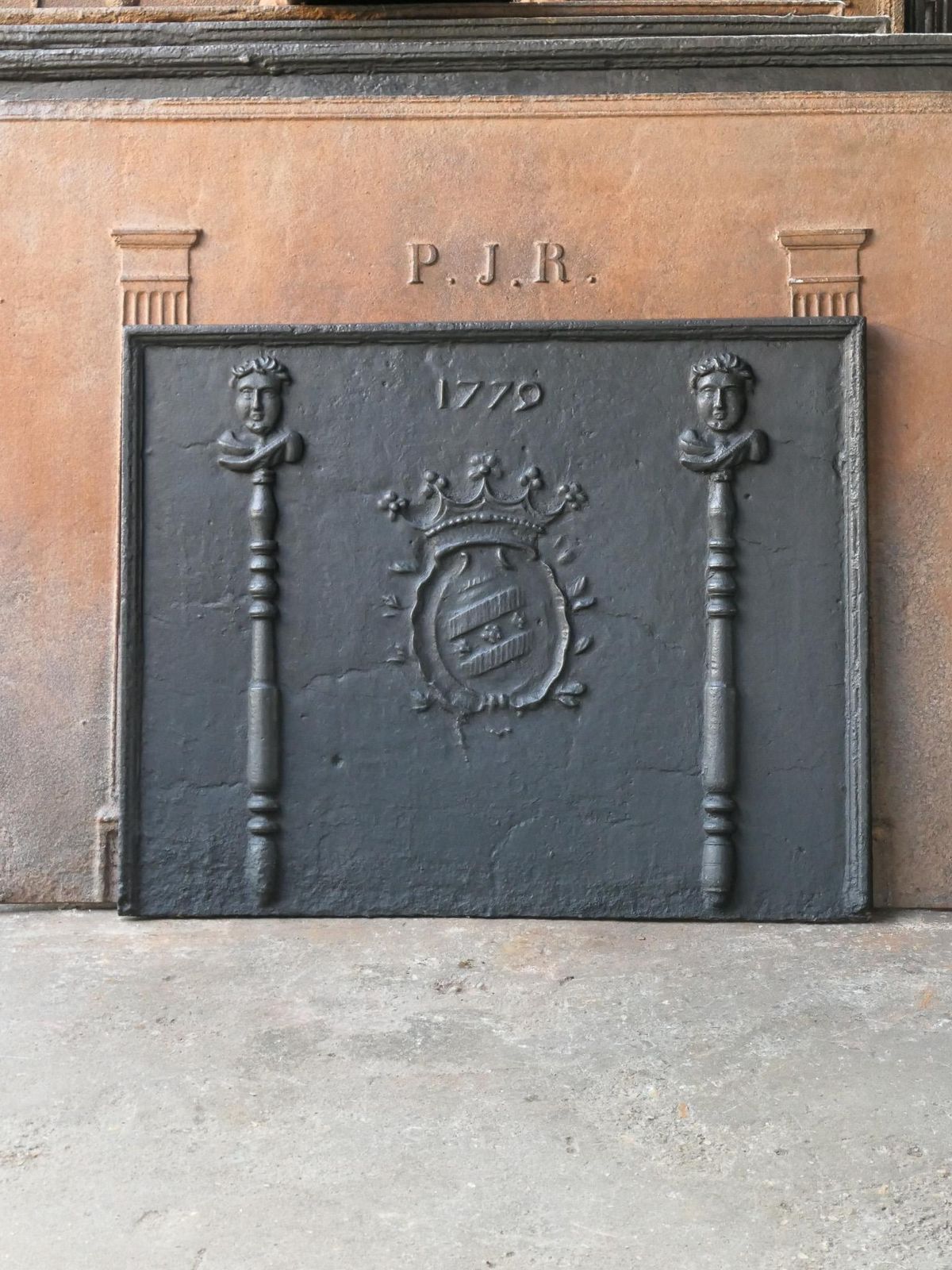18th Century French Louis XV 'Coat Of Arms' Fireback / Backsplash, Dated 1779 photo Home Fixtures