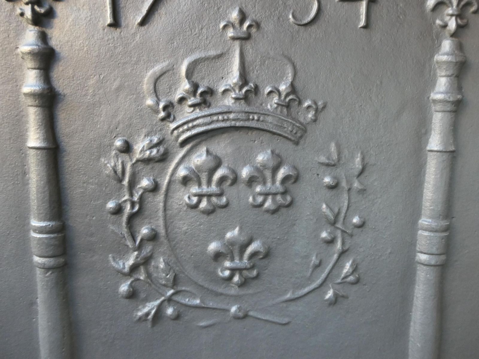photo for sale 18th Century French Louis XIV 'Arms Of France' Fireback / Backsplash, Dated 1754