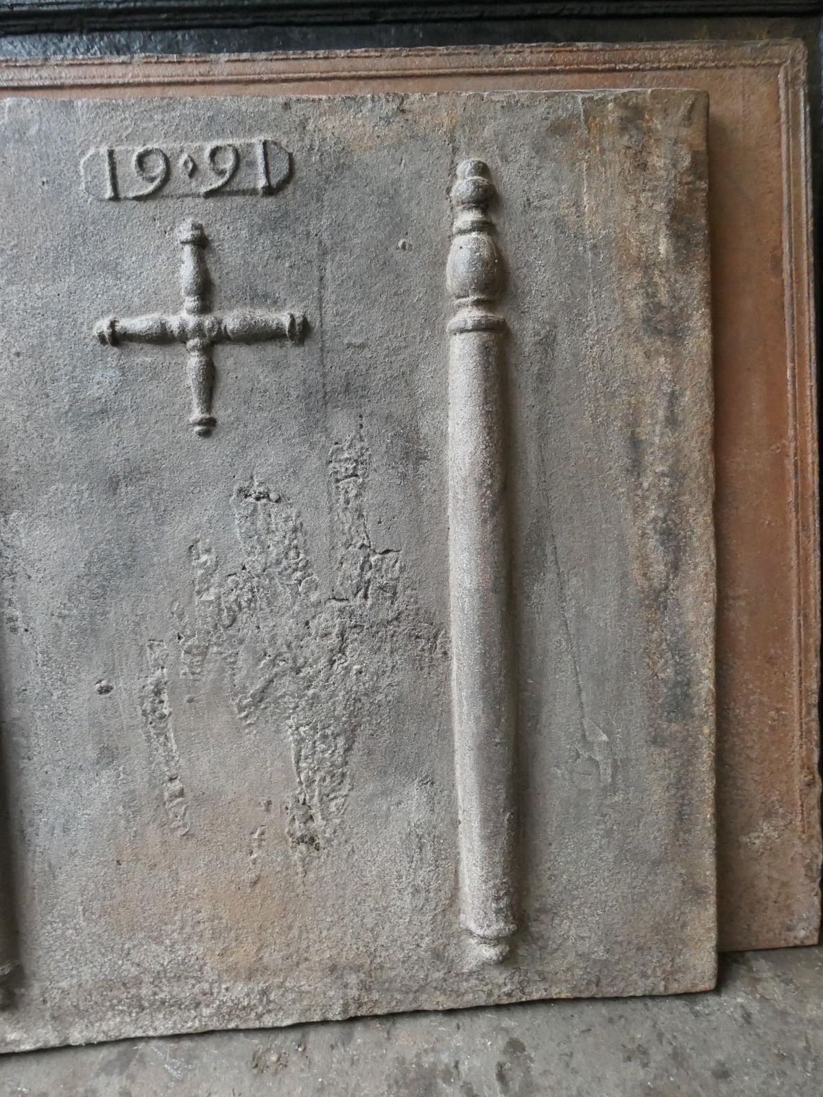 Antique Louis XIV 'Pillars With Saint Andrew's Cross' Fireback / Backsplash photo vintage