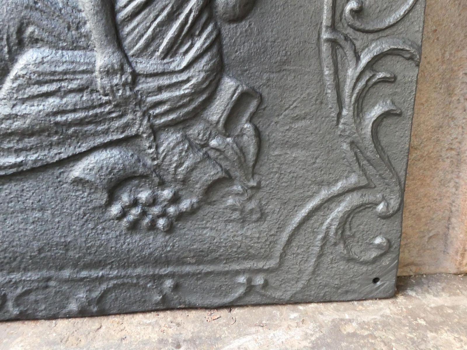 18th Century French Louis XV 'Allegory Of Peace' Fireback / Backsplash photo vinterior