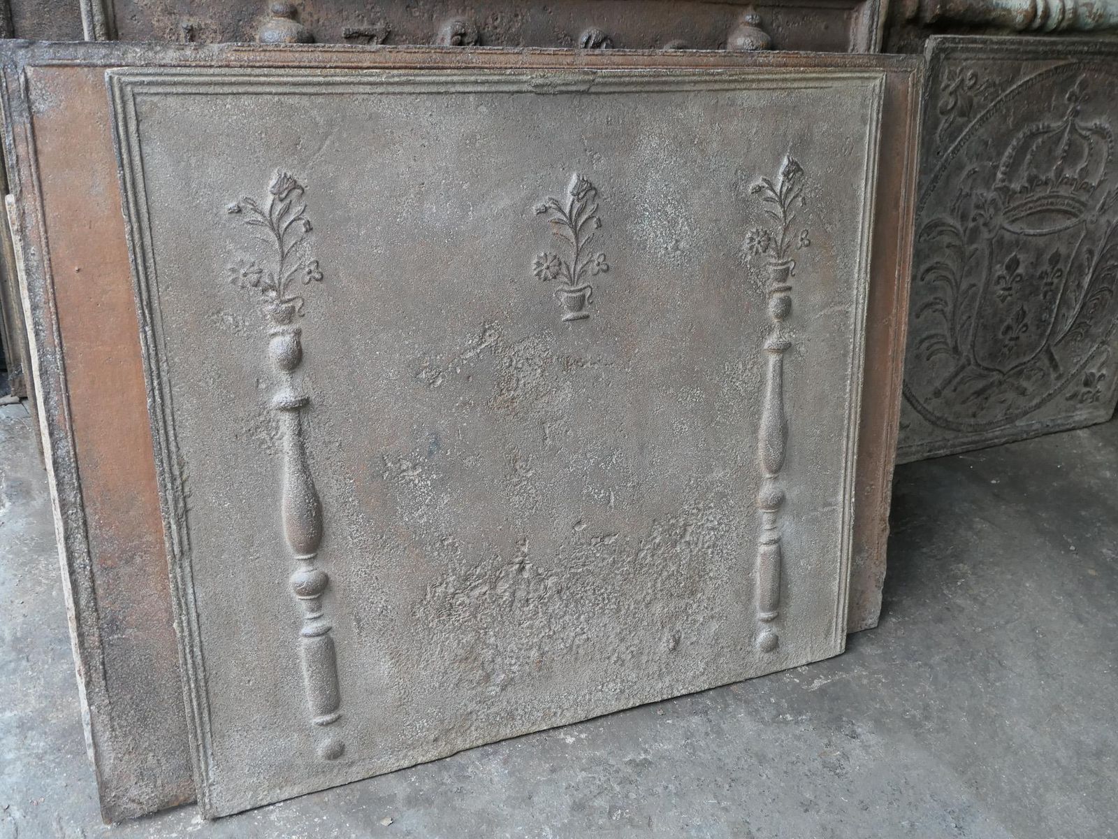 Large French Louis XV Period Fireback / Backsplash, 18th Century photo Home Fixtures