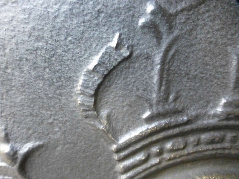 Large Fireback / Backsplash With Arms Of France With Pillars, Dated 1779 photo vinterior