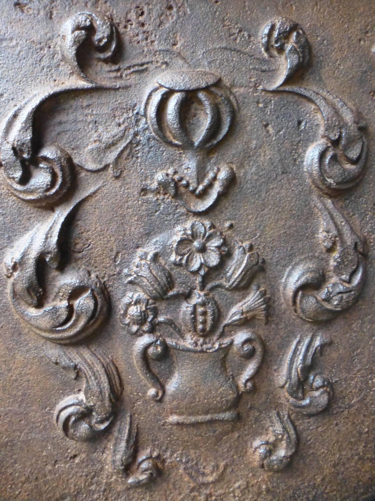 Magnificent French 'Coat Of Arms' Fireback / Backsplash, Dated 1720 photo 2027.0