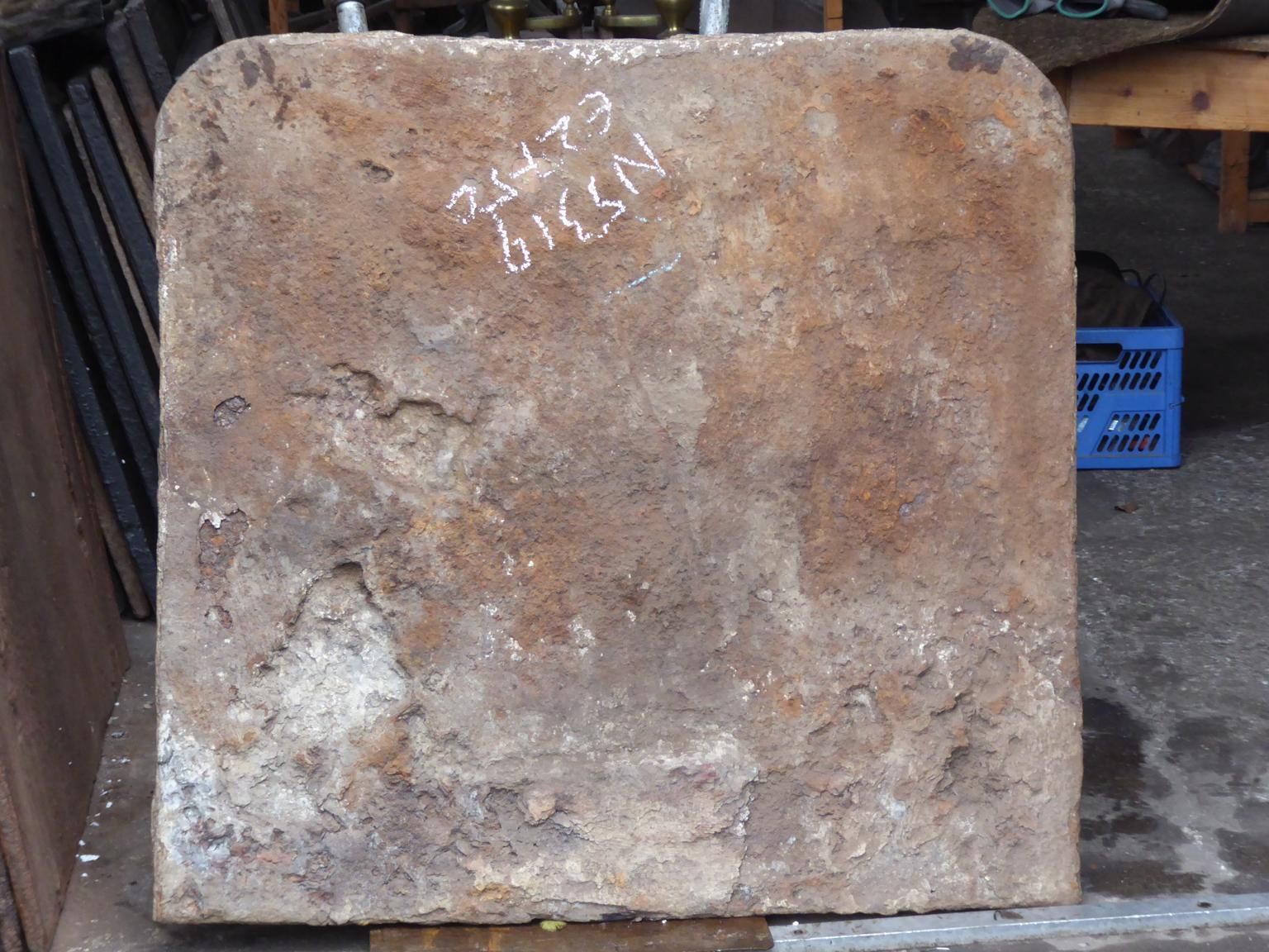 photo furniture Large French Louis XIV 'Coat Of Arms' Fireback / Backsplash, 17th Century