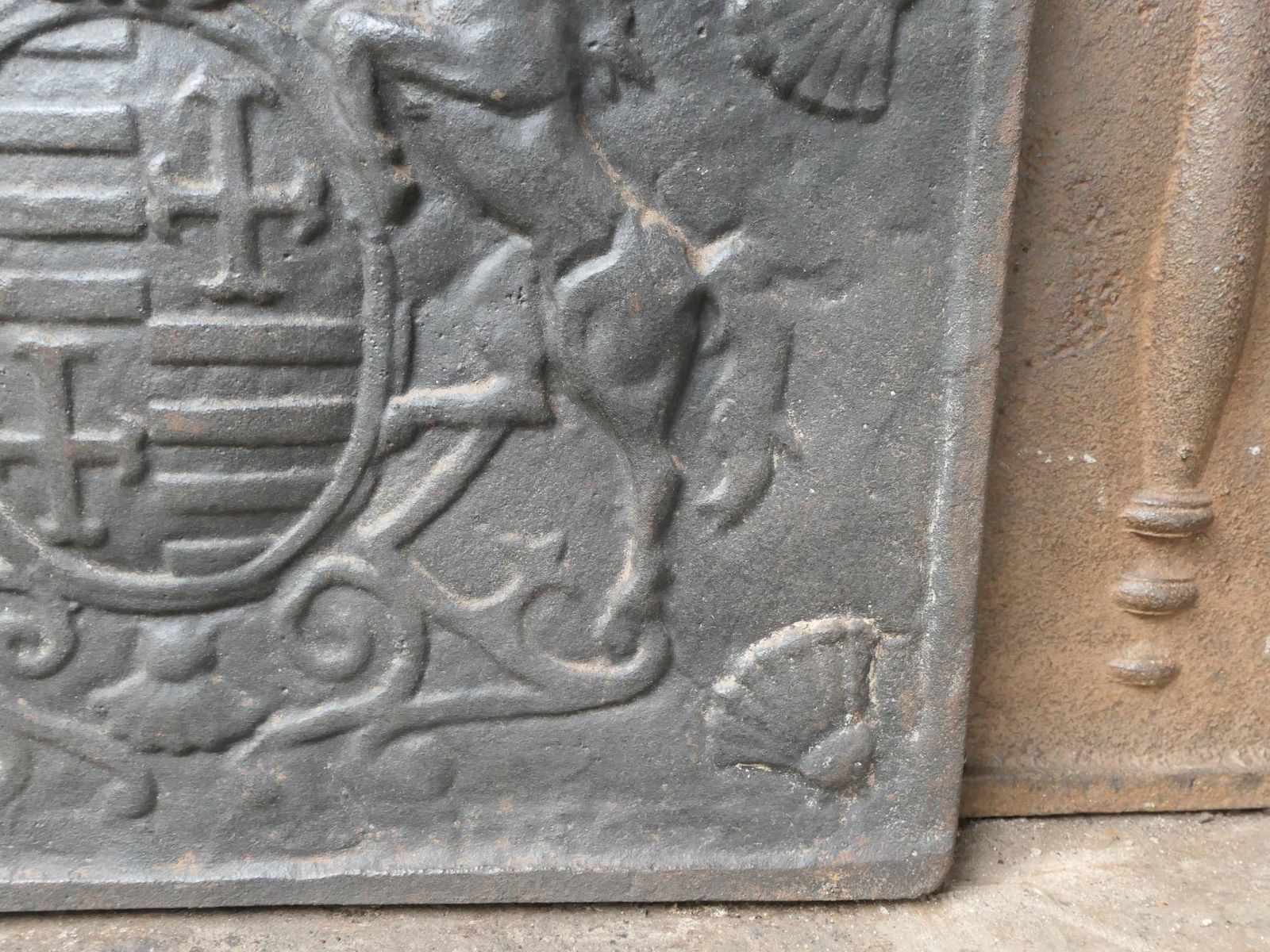 photo furniture French Louis XIV Style 'Coat Of Arms' Fireback / Backsplash, 20th Century