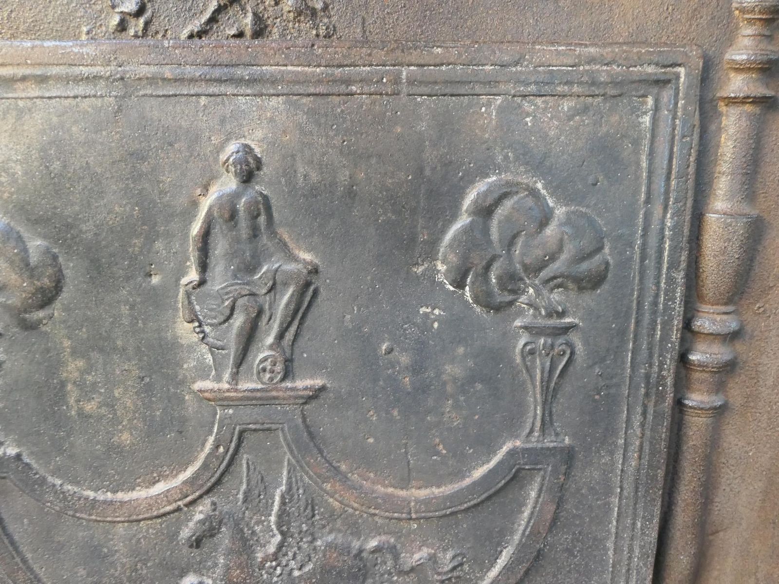 Antique French Neoclassical Period Fireback / Backsplash, 18th 19th C. photo vinterior