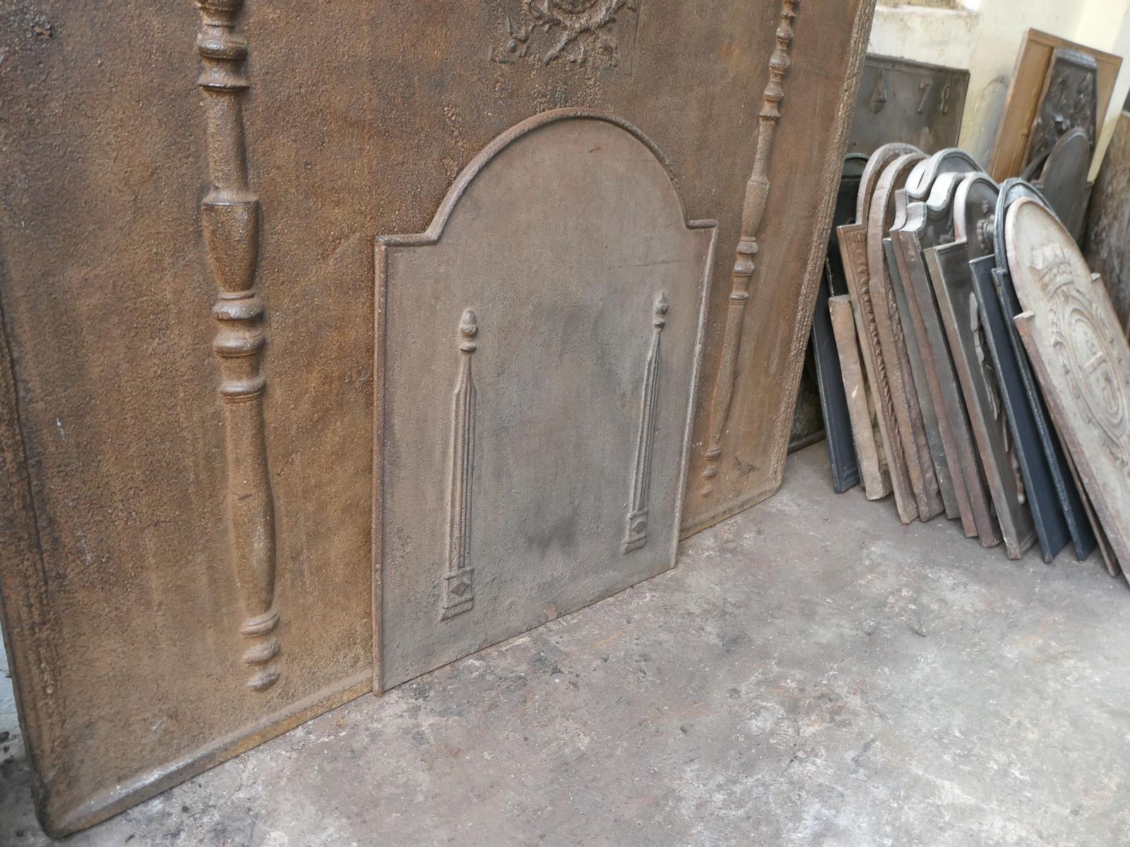 Home Fixtures Antique French 'Pillars Of Freedom' Fireback / Backsplash, 18th   19th C. photo