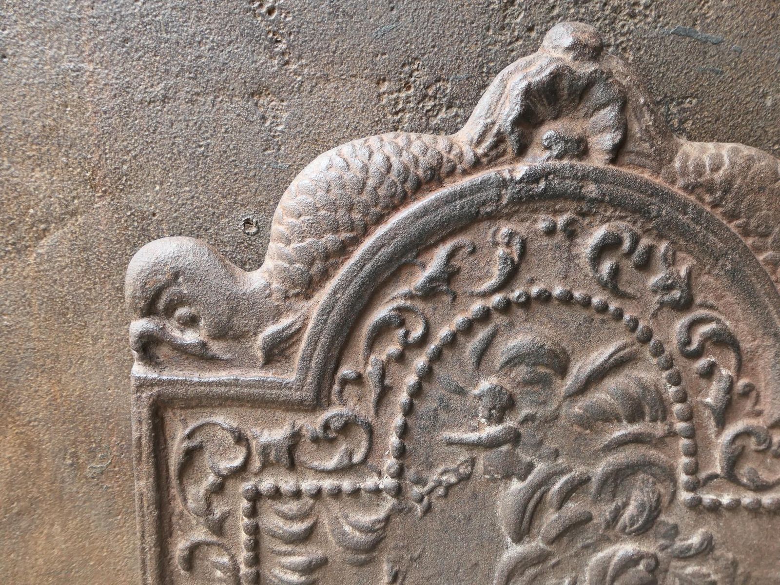 photo furniture 18th Century French Louis XV Period Fireback / Backsplash