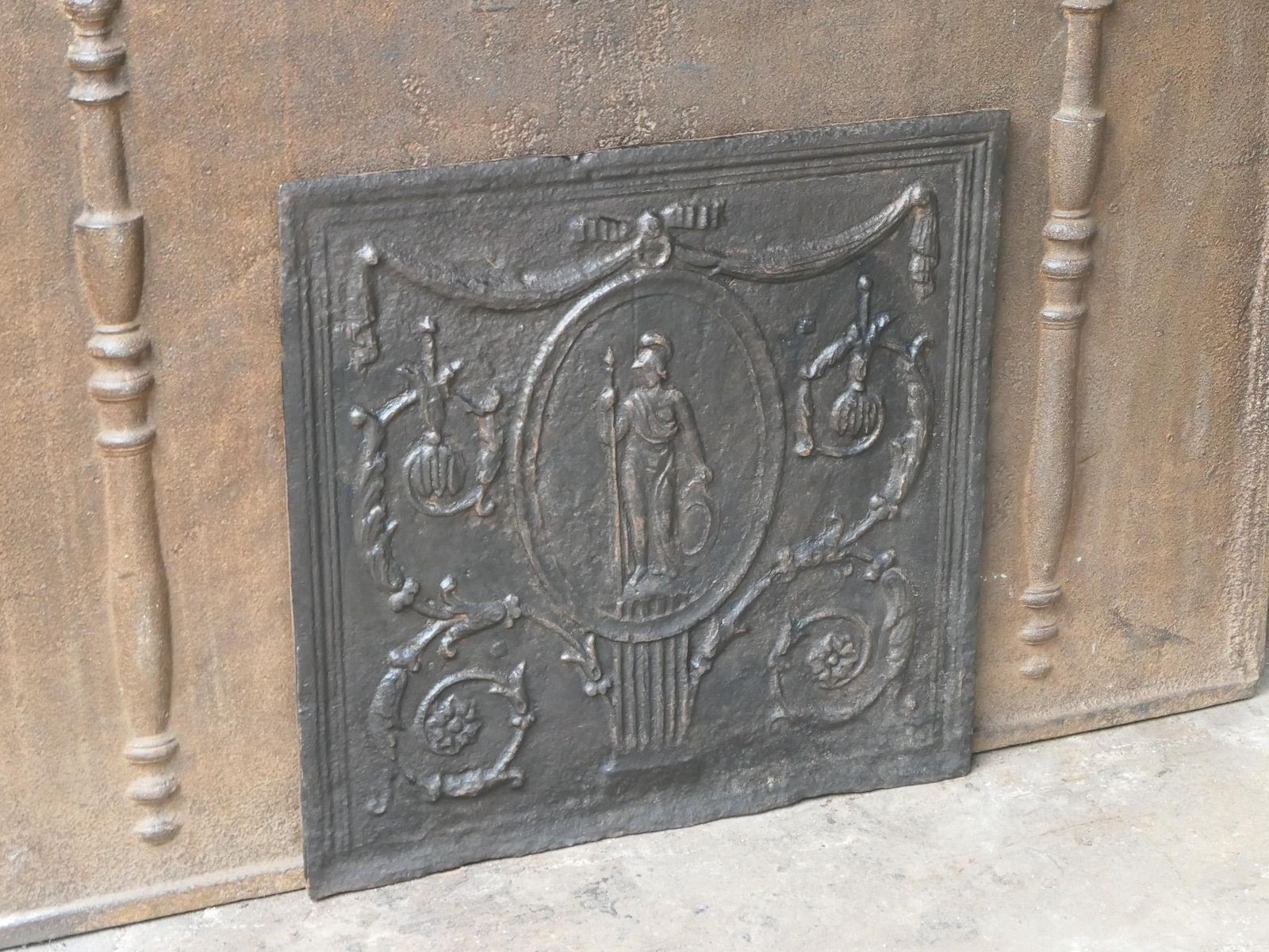 Antique French Neoclassical 'Minerva' Fireback / Backsplash, 18th 19th Century photo vinterior