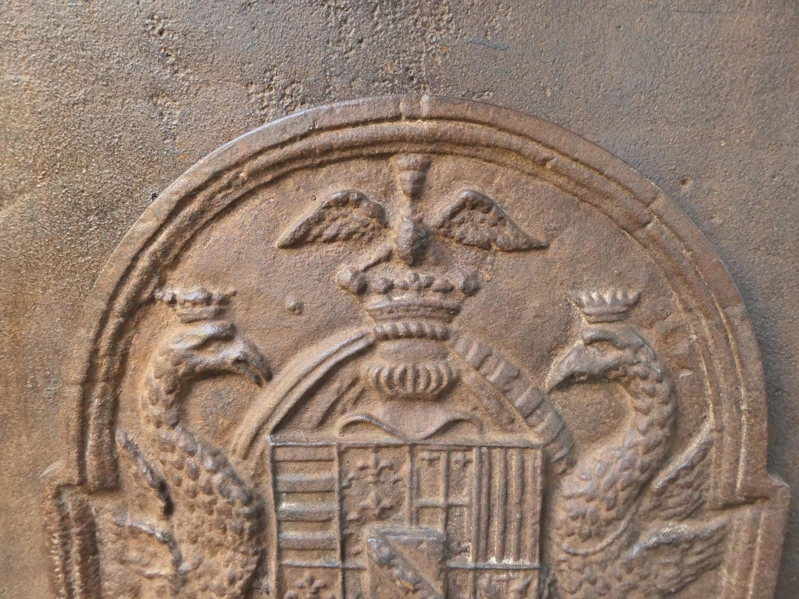 French Renaissance Style 'Coat Of Arms' Fireback / Backsplash, 20th Century photo vintage
