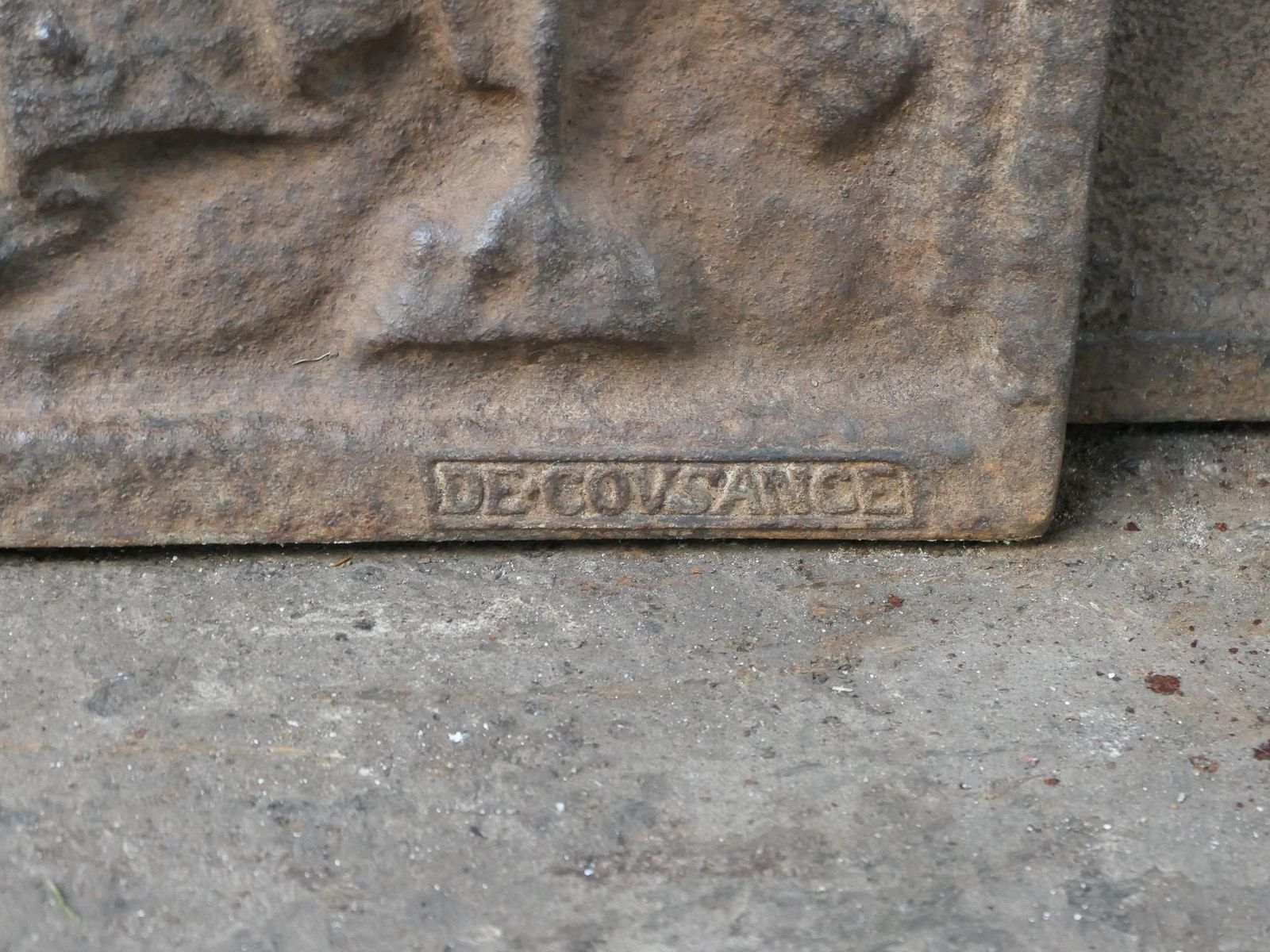 Home Fixtures French Renaissance Style 'Coat Of Arms' Fireback / Backsplash, 20th Century photo