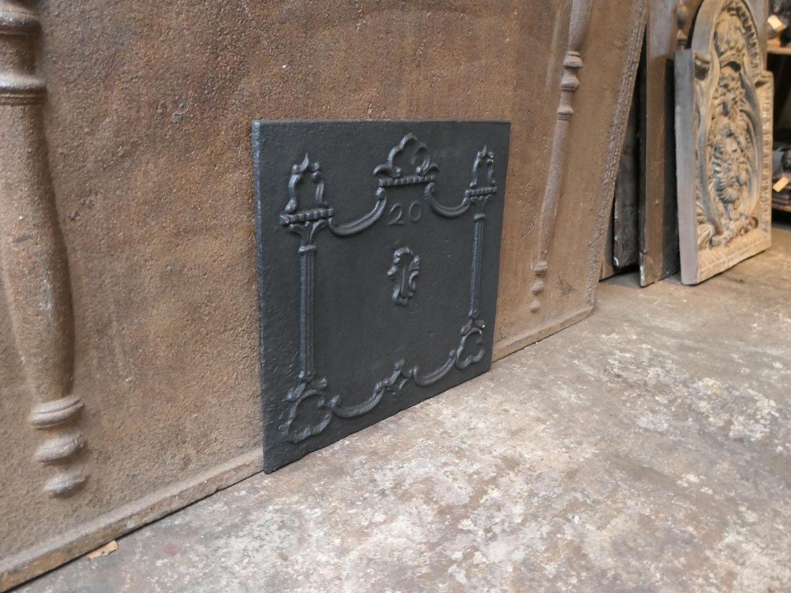 photo furniture Small French Louis XV Fireback / Backsplash, 18th Century