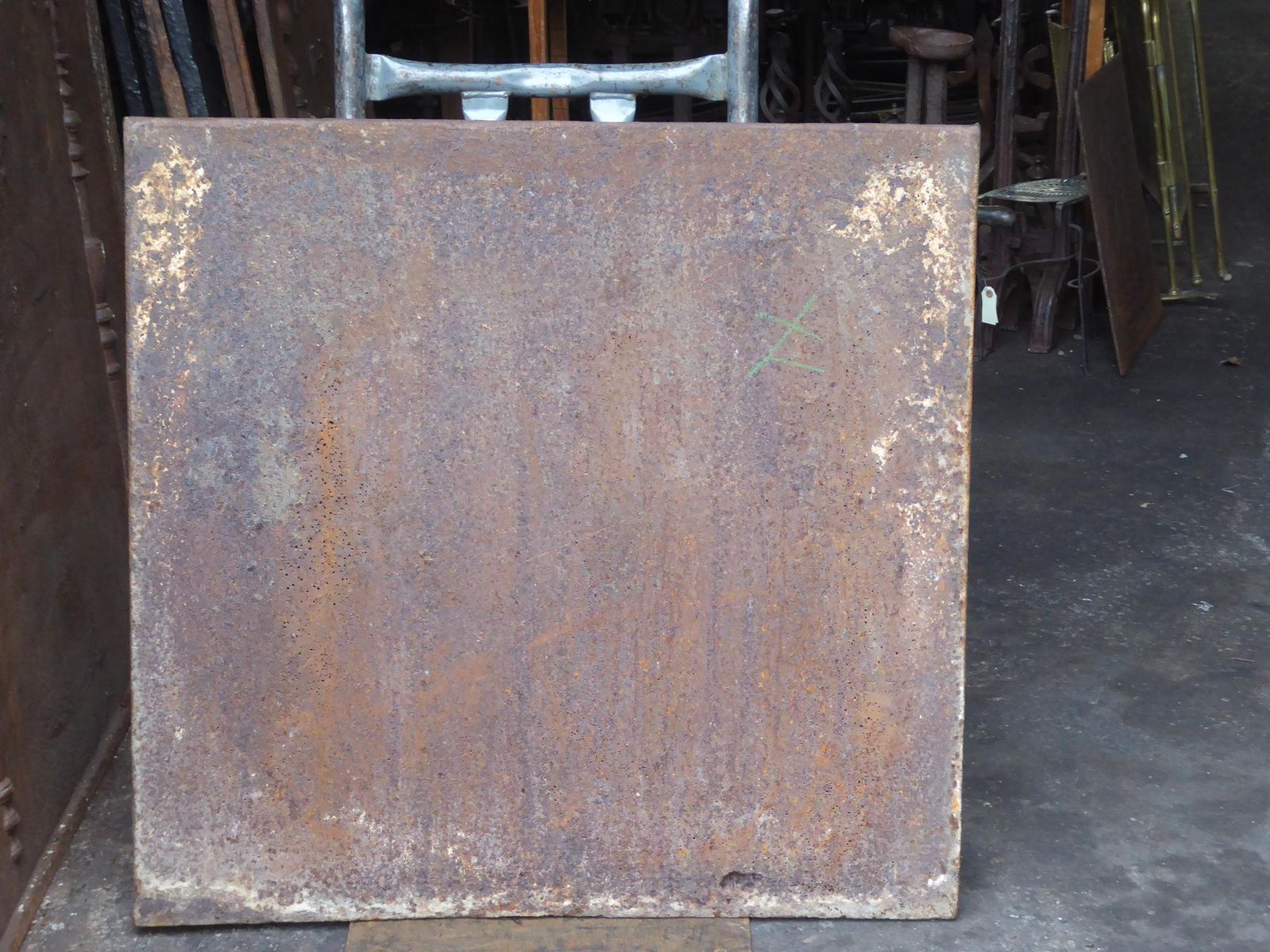 photo furniture 19th C. French Neoclassical Fireback / Backsplash With 'Pillars Of Freedom'