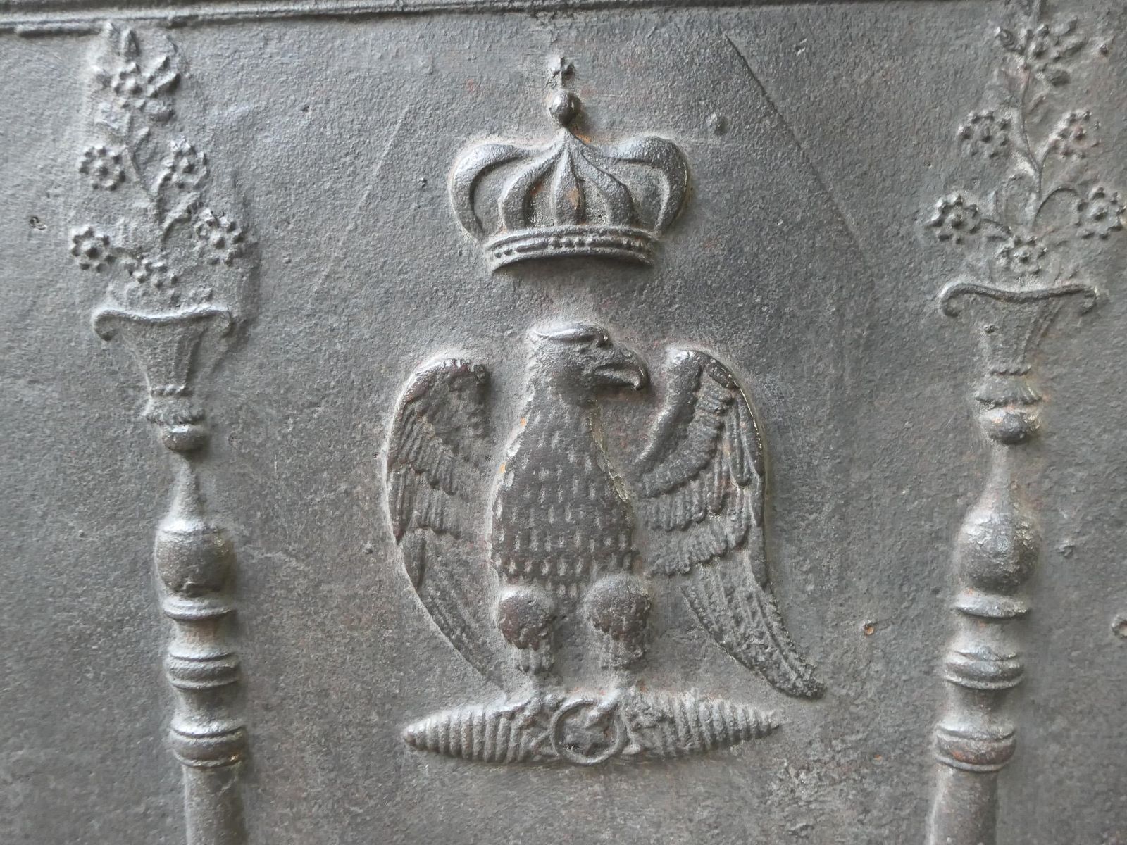 Home Fixtures 18th 19th Century French 'The Eagle Of Napoleon' Fireback / Backsplash photo