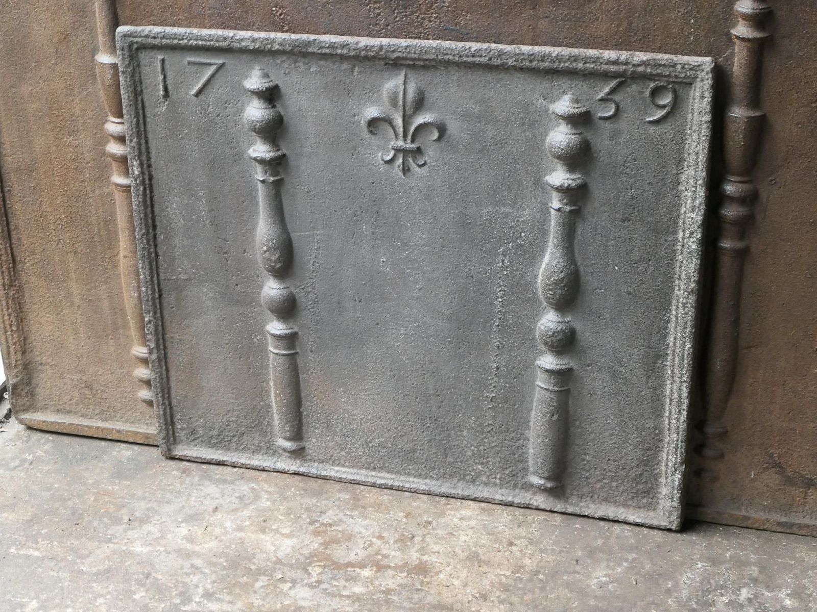 18th C. French Louis XV Fireback / Backsplash With Pillars And Fleur De Lys photo buy