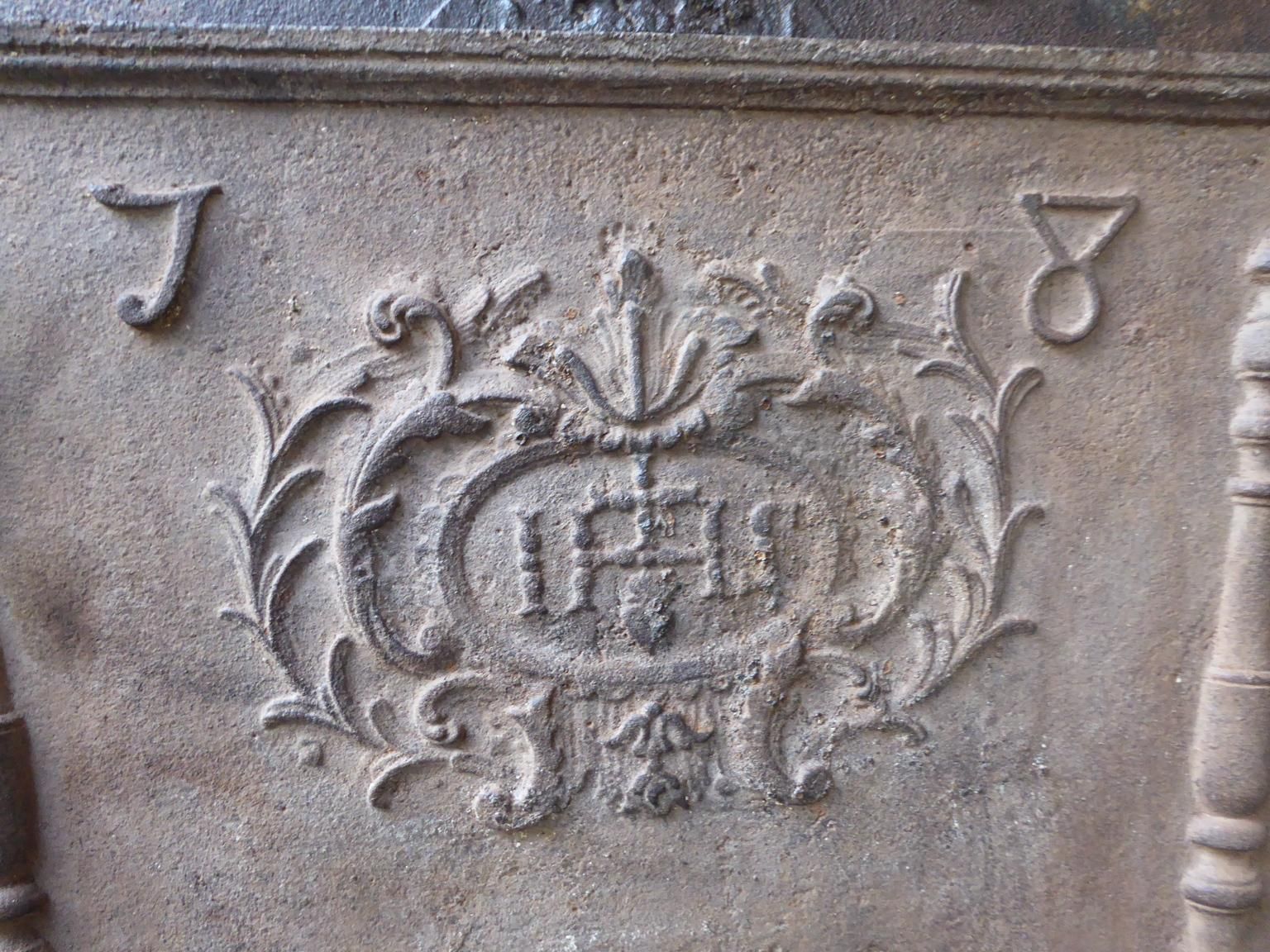 18th Century French Fireback / Backsplash 'Pillars With Medieval Ihs Monogram' photo Home Fixtures