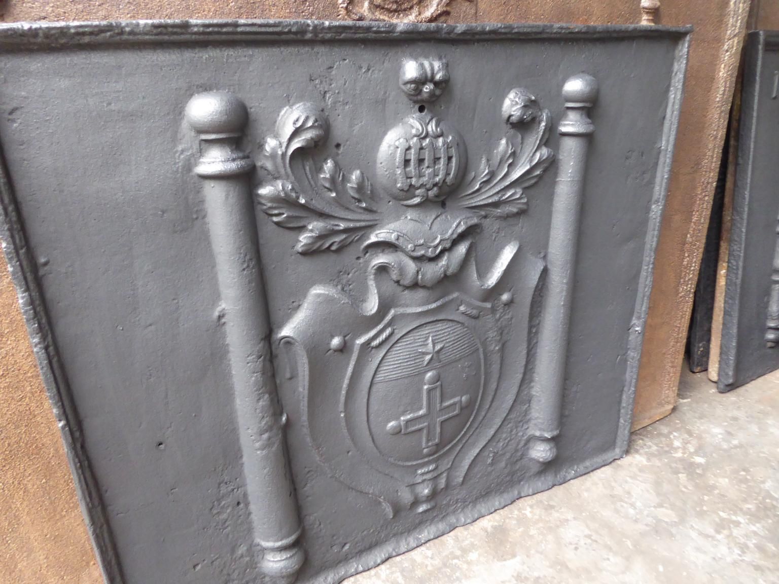 photo furniture French Louis XIV 'Coat Of Arms' Fireback / Backsplash, 17th 18th Century